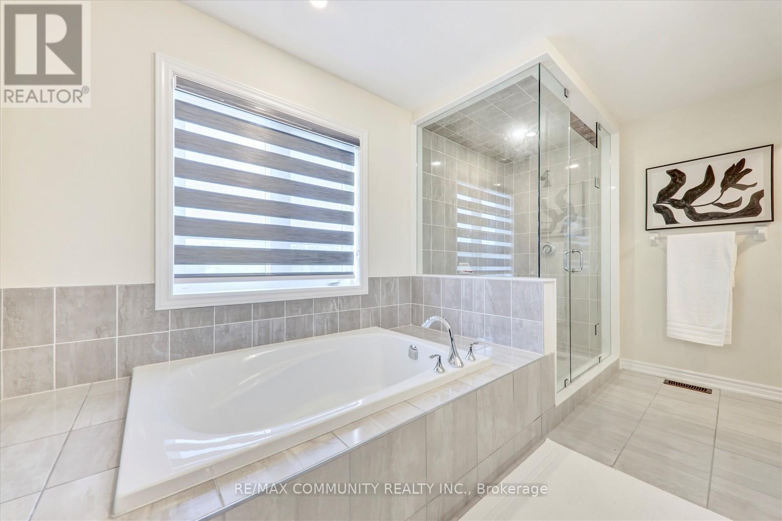 150 Jonkman Boulevard, Bradford West Gwillimbury, Ontario  L3Z 4J8 - Photo 27 - N12577254