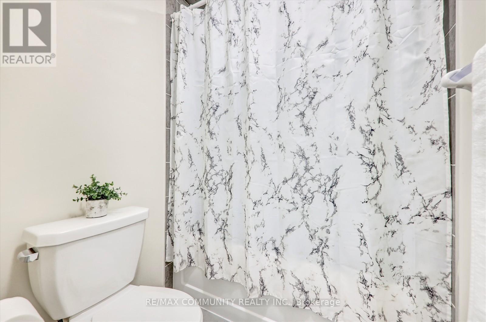 150 Jonkman Boulevard, Bradford West Gwillimbury, Ontario  L3Z 4J8 - Photo 30 - N12577254