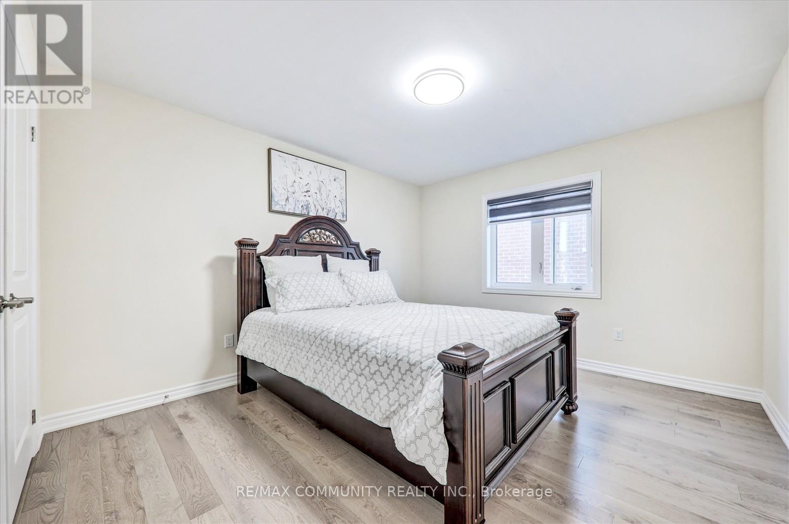 150 Jonkman Boulevard, Bradford West Gwillimbury, Ontario  L3Z 4J8 - Photo 32 - N12577254