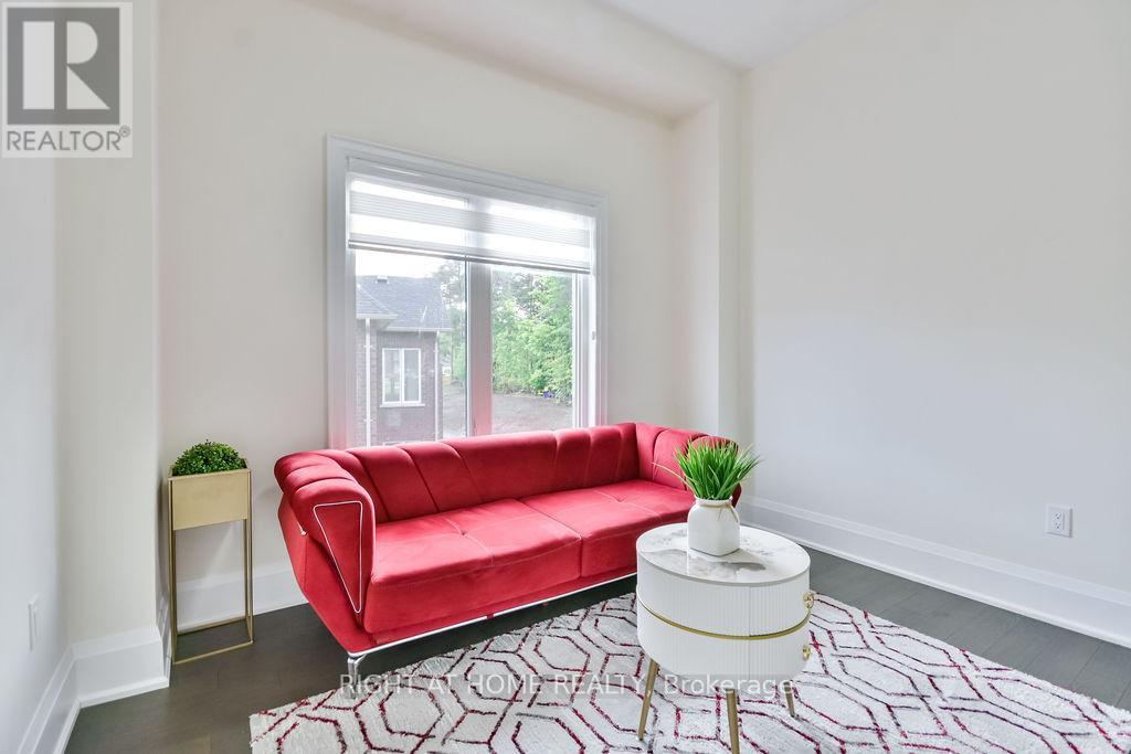 8 Forest Heights Court, Oro-Medonte, Ontario  L0L 2E0 - Photo 17 - S12577194