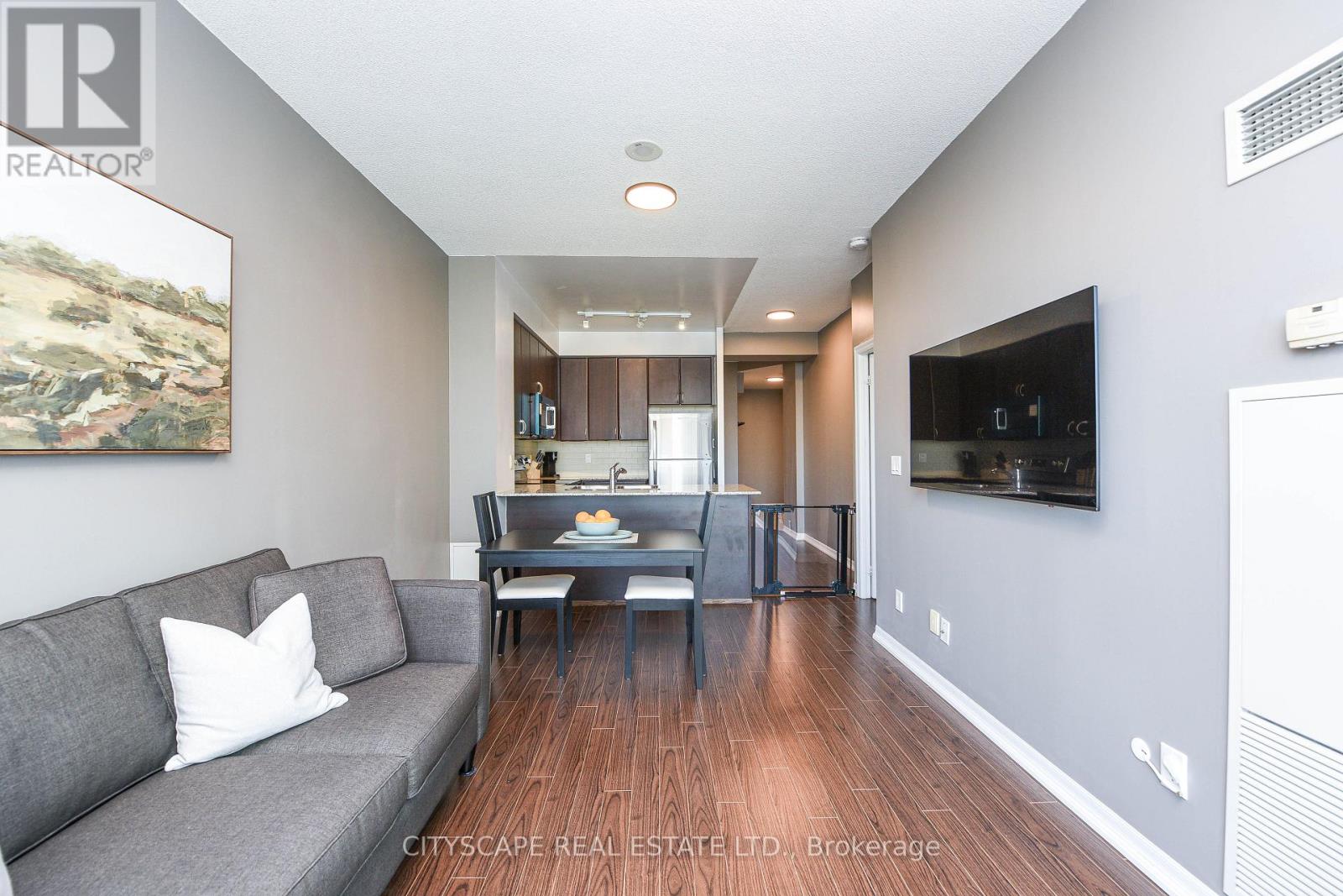 906 - 225 Webb Drive, Mississauga, Ontario  L5B 4P2 - Photo 13 - W12577236