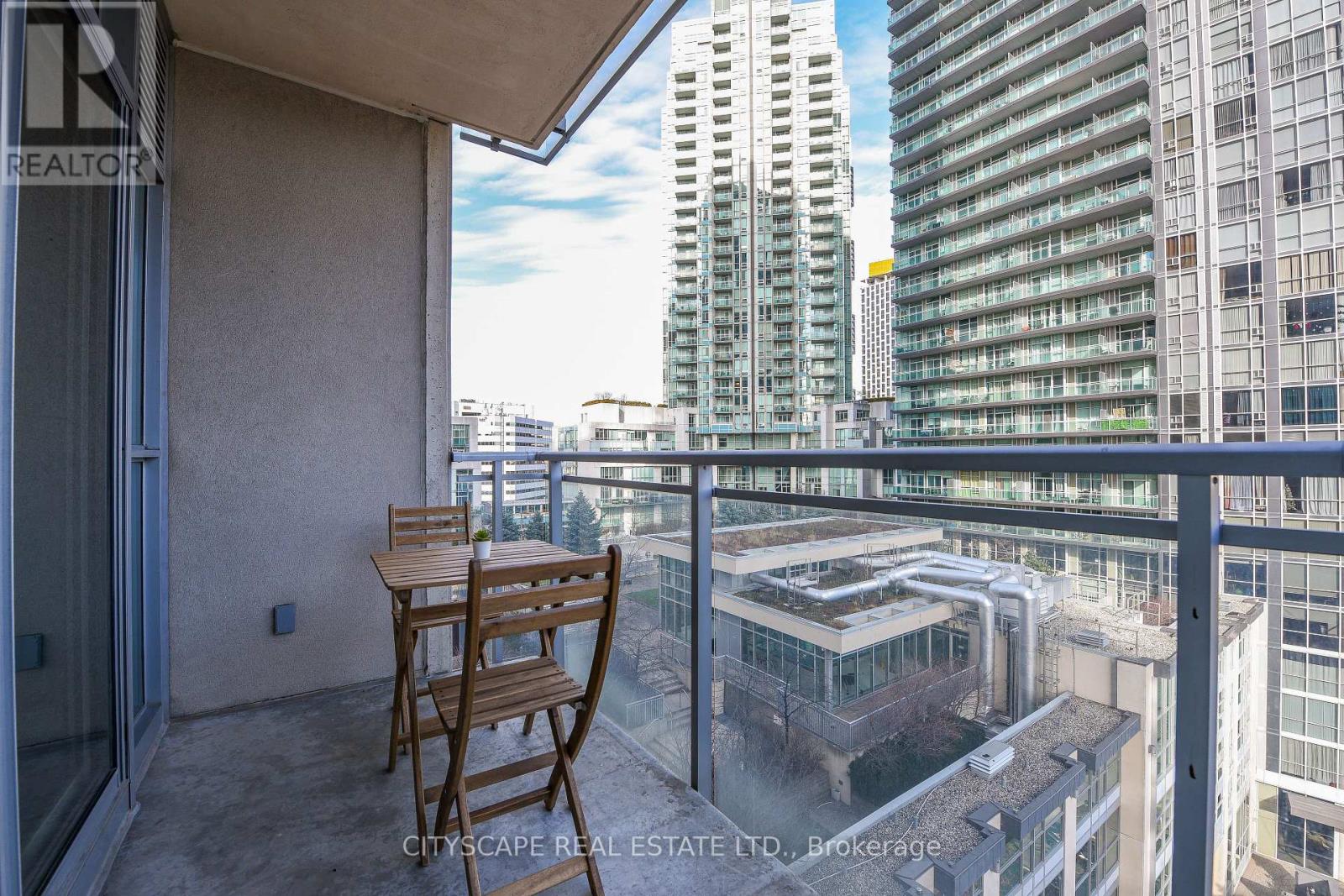 906 - 225 Webb Drive, Mississauga, Ontario  L5B 4P2 - Photo 27 - W12577236