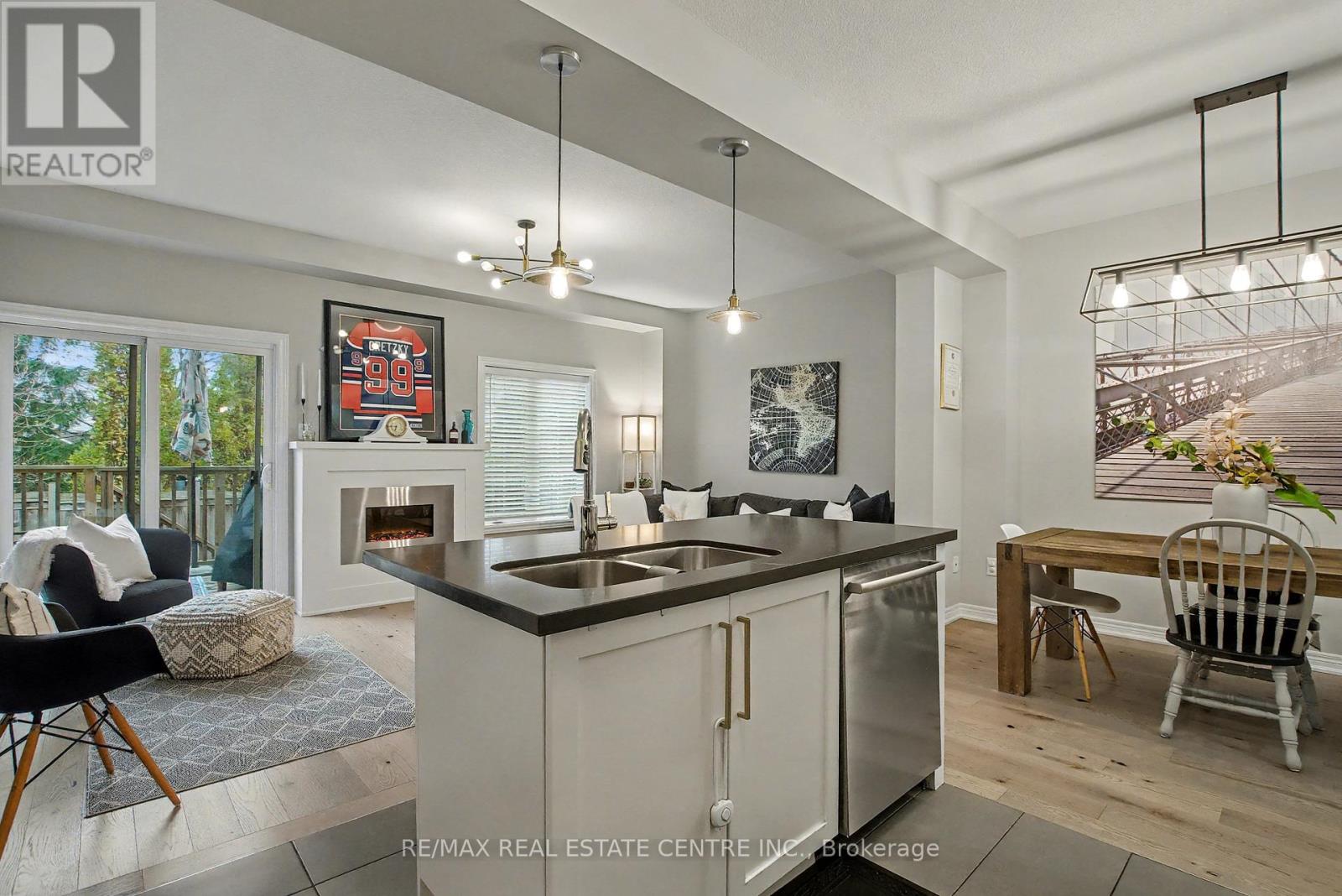 4 - 215 Dundas Street E, Hamilton, Ontario  L8B 0X2 - Photo 11 - X12577214