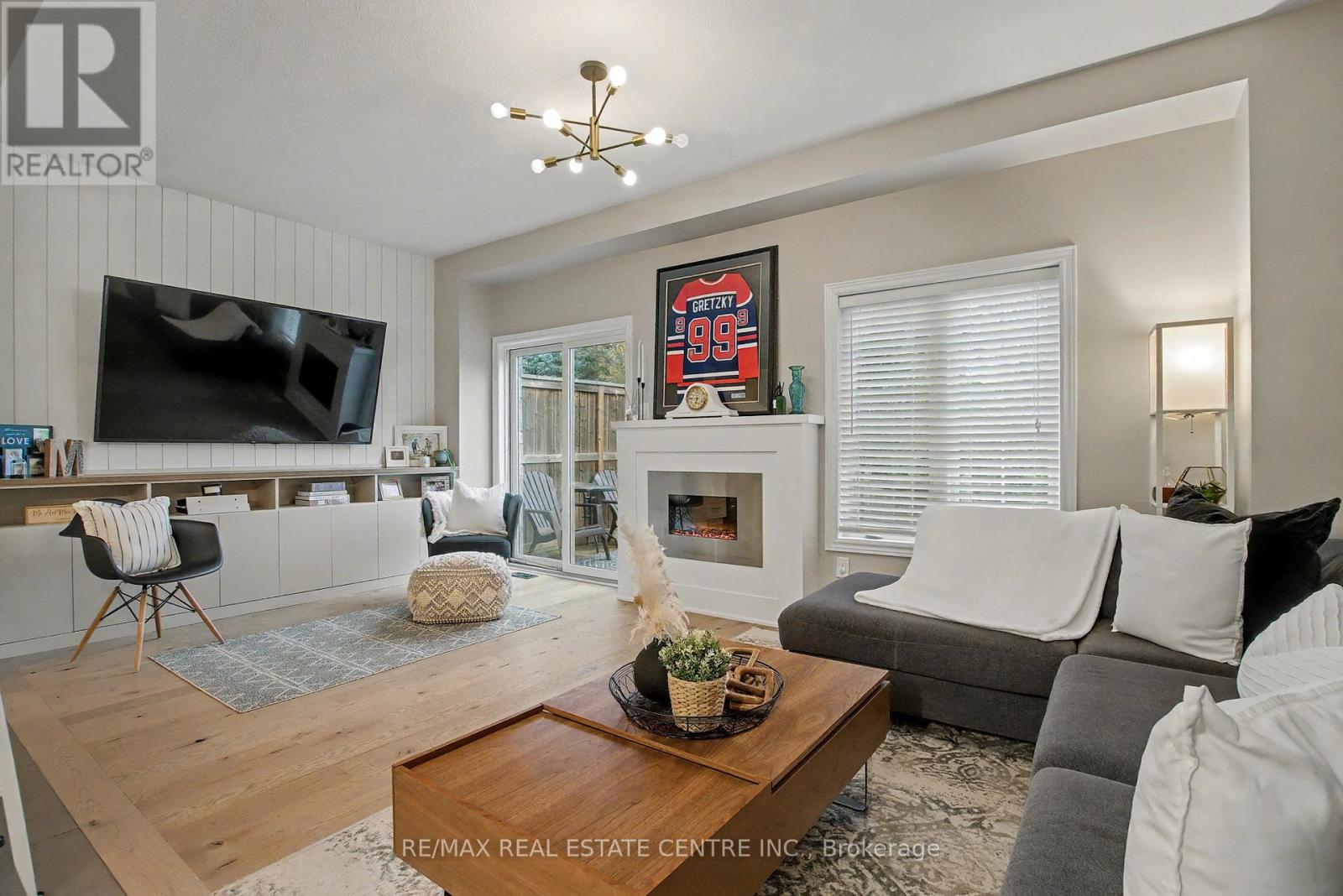 4 - 215 Dundas Street E, Hamilton, Ontario  L8B 0X2 - Photo 12 - X12577214