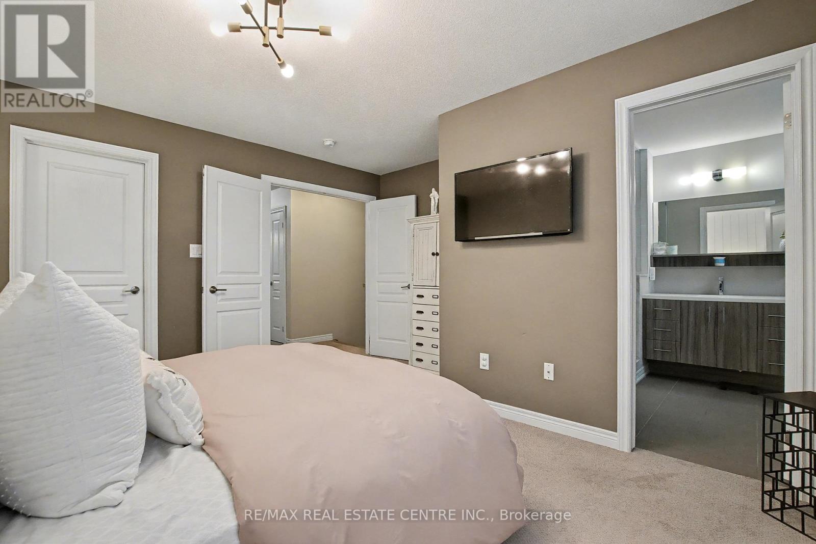 4 - 215 Dundas Street E, Hamilton, Ontario  L8B 0X2 - Photo 27 - X12577214