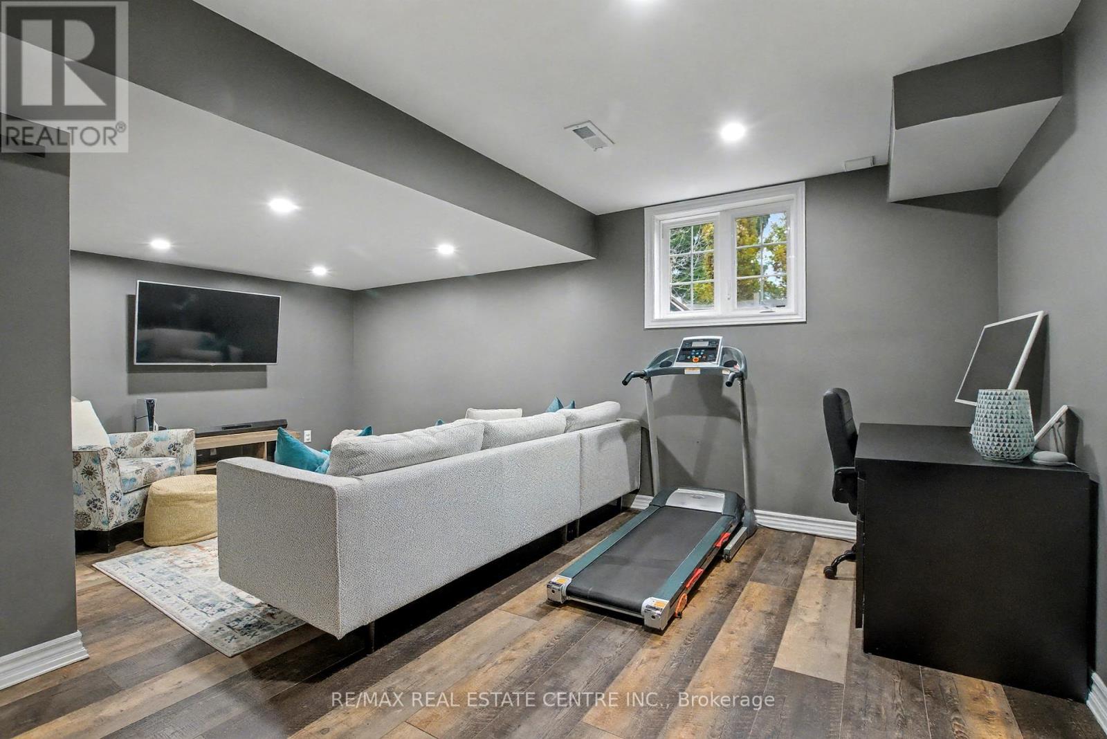 4 - 215 Dundas Street E, Hamilton, Ontario  L8B 0X2 - Photo 33 - X12577214