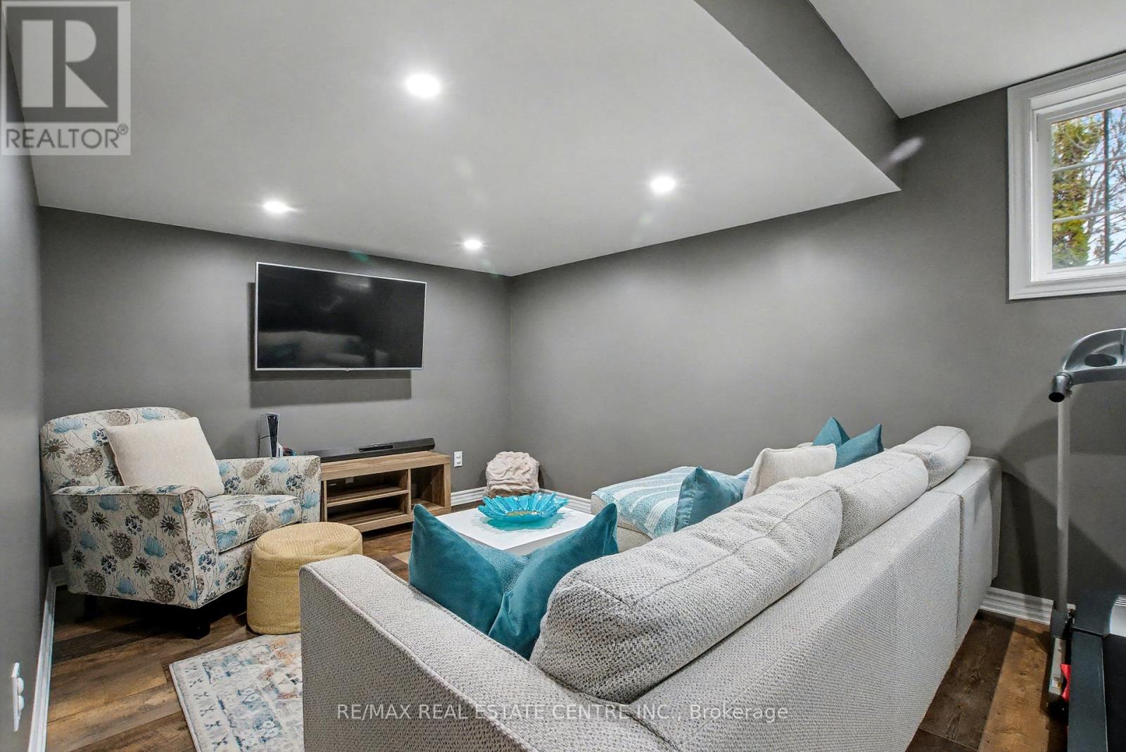 4 - 215 Dundas Street E, Hamilton, Ontario  L8B 0X2 - Photo 35 - X12577214