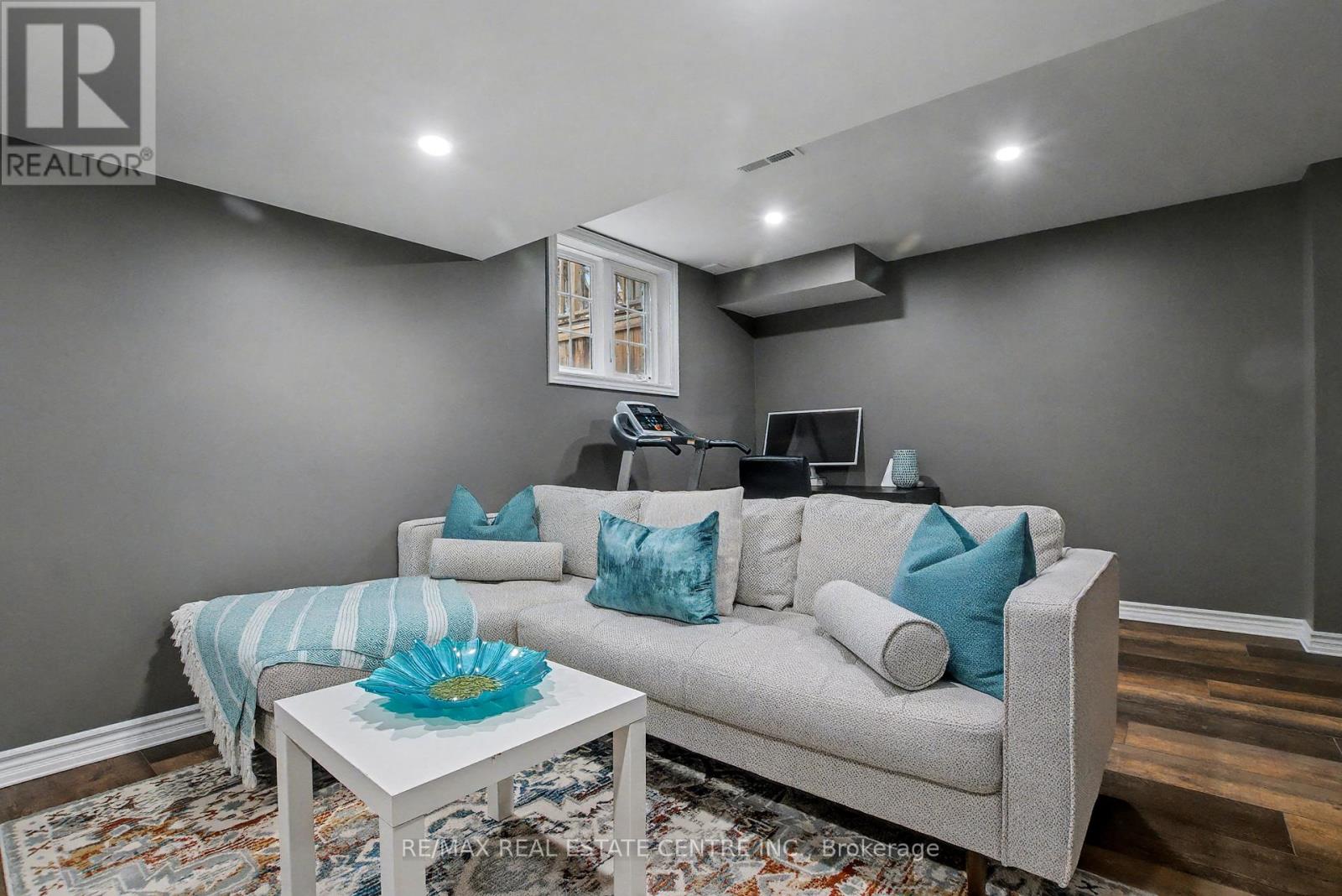 4 - 215 Dundas Street E, Hamilton, Ontario  L8B 0X2 - Photo 37 - X12577214