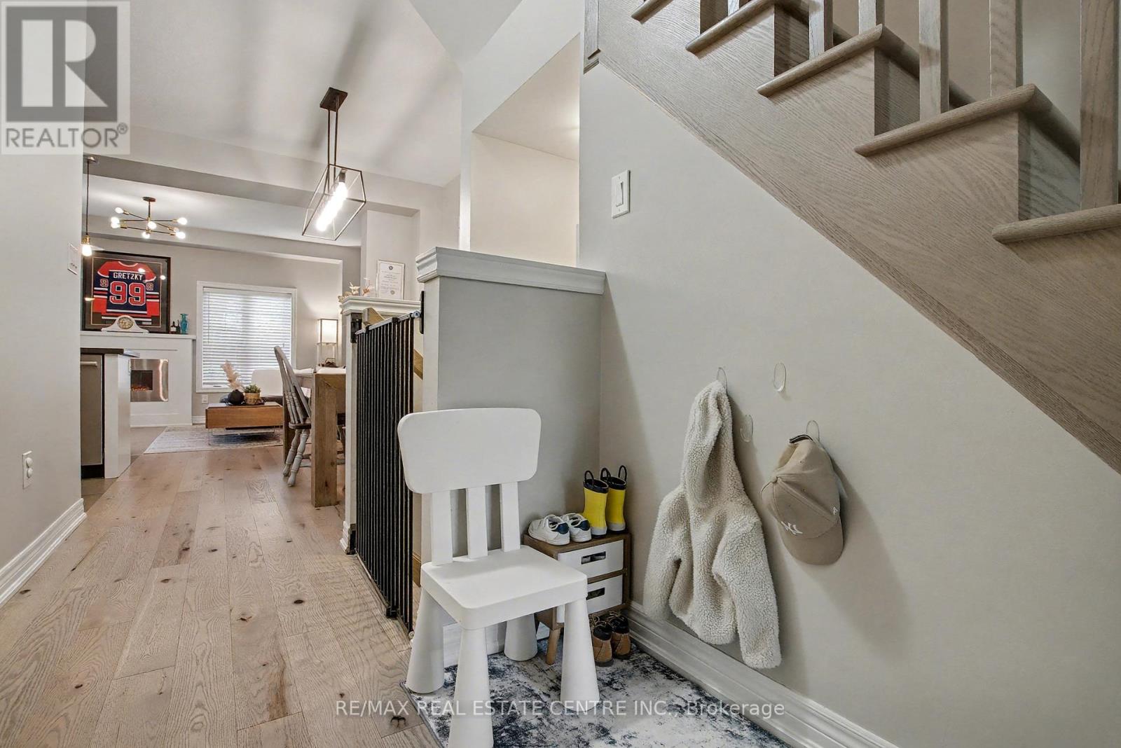 4 - 215 Dundas Street E, Hamilton, Ontario  L8B 0X2 - Photo 5 - X12577214