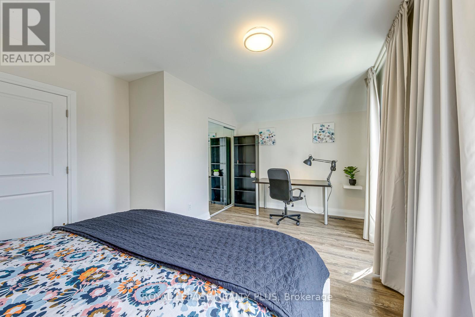 247 Robert Street, Hamilton, Ontario  L8L 2R2 - Photo 29 - X12577252