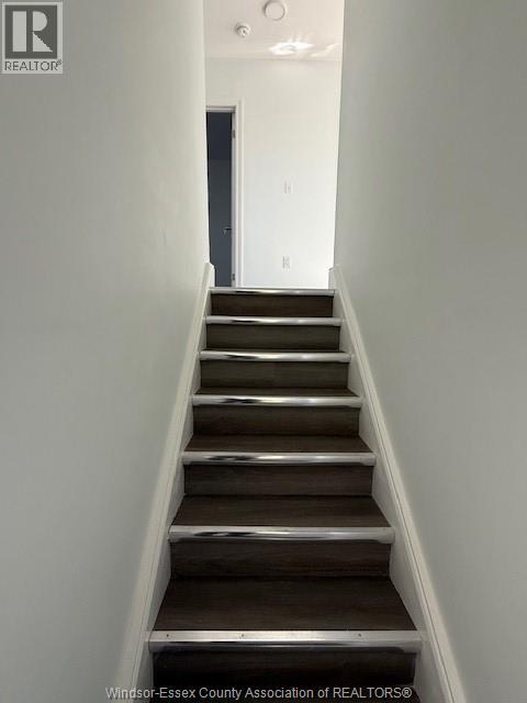 941 Cataraqui, Windsor, Ontario  N9A 3P7 - Photo 16 - 25028440
