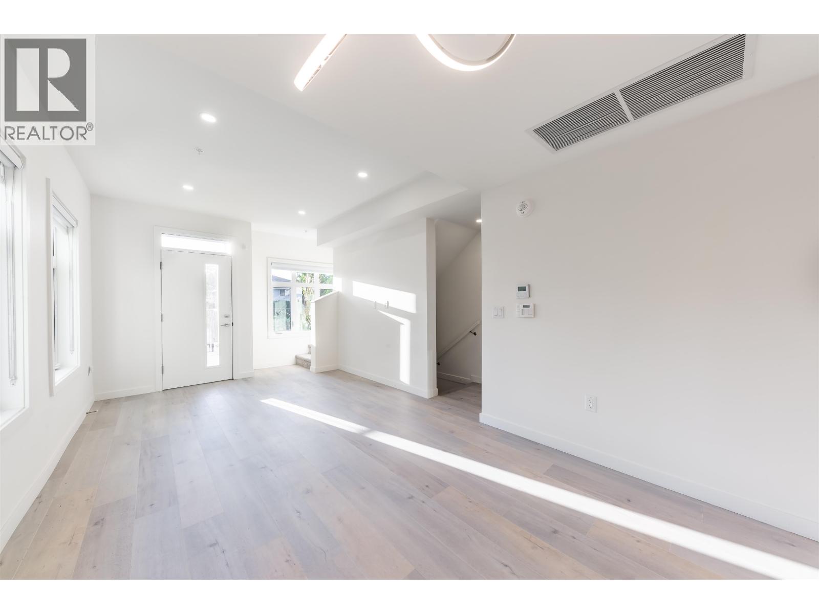 7 6988 Griffiths Avenue, Burnaby, British Columbia  V5E 0C7 - Photo 13 - R3070127