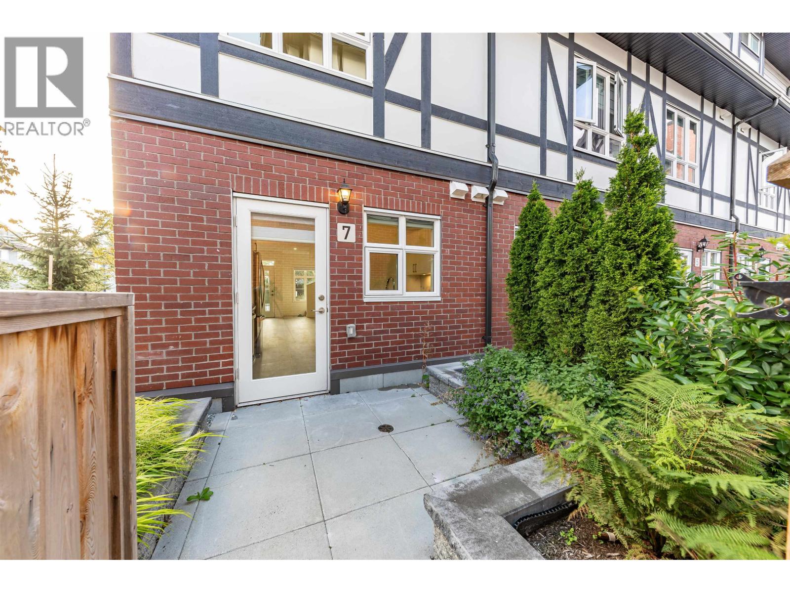 7 6988 Griffiths Avenue, Burnaby, British Columbia  V5E 0C7 - Photo 7 - R3070127