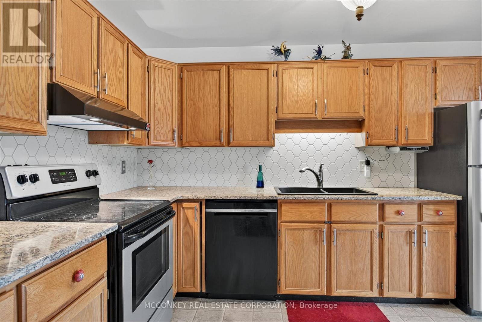 26 - 36 Champlain Crescent, Peterborough, Ontario  K9L 1T1 - Photo 11 - X12571402