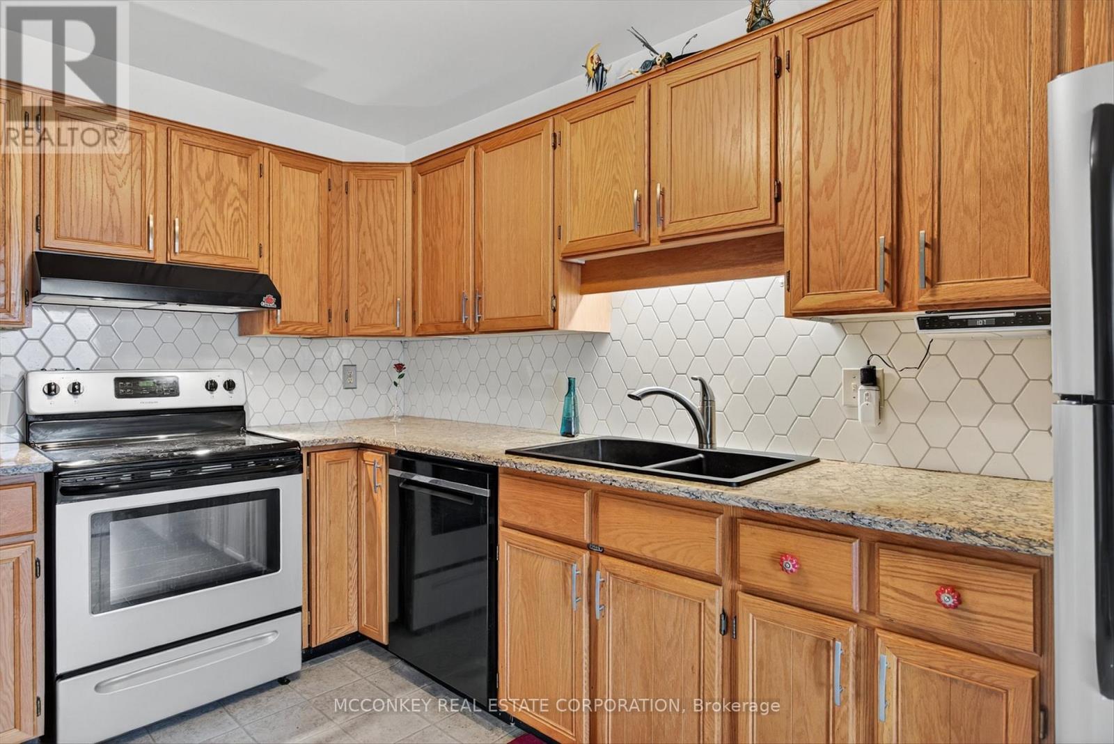 26 - 36 Champlain Crescent, Peterborough, Ontario  K9L 1T1 - Photo 12 - X12571402