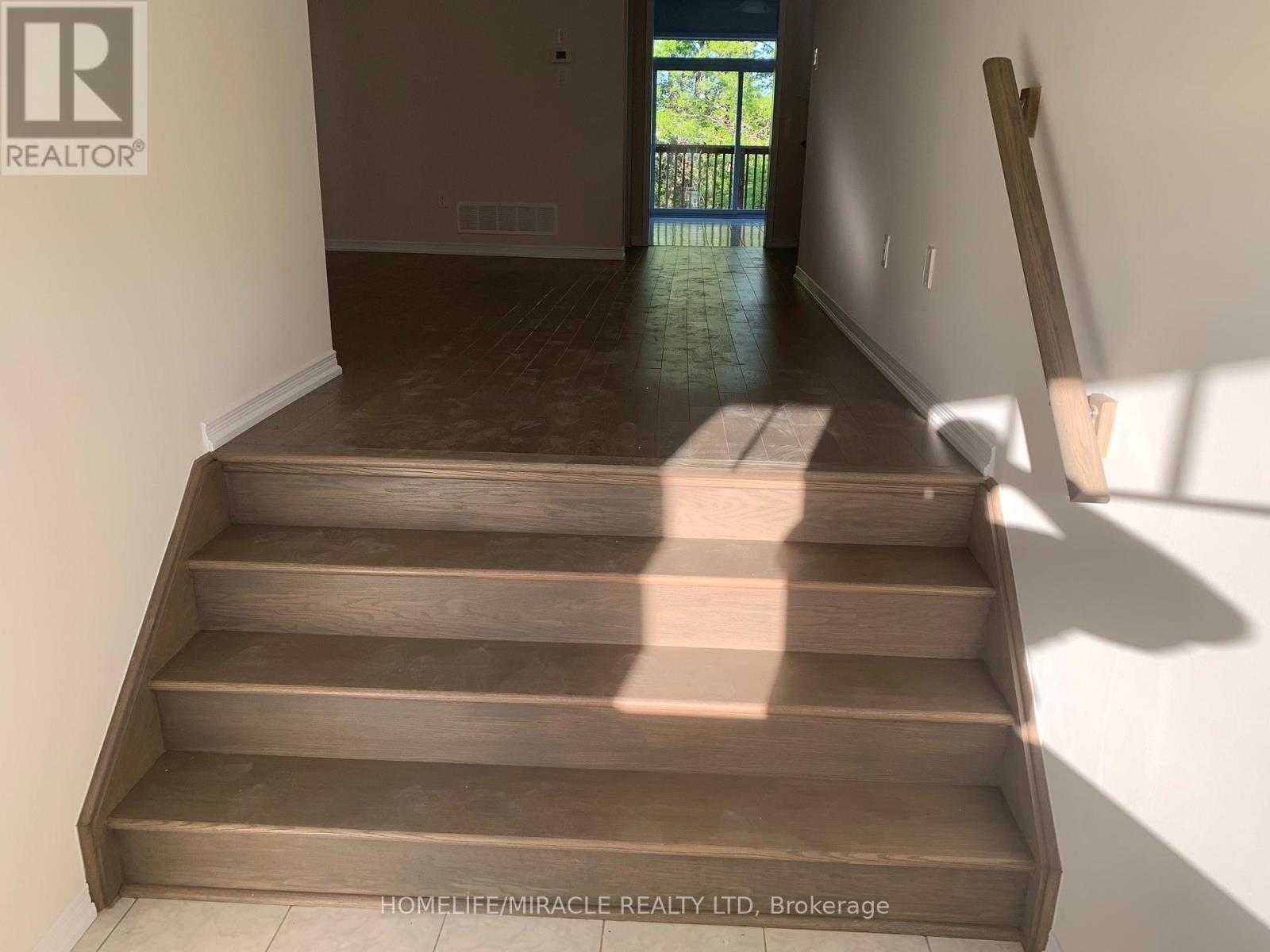 7844 Odell Crescent, Niagara Falls, Ontario  L2H 3R6 - Photo 6 - X12577258