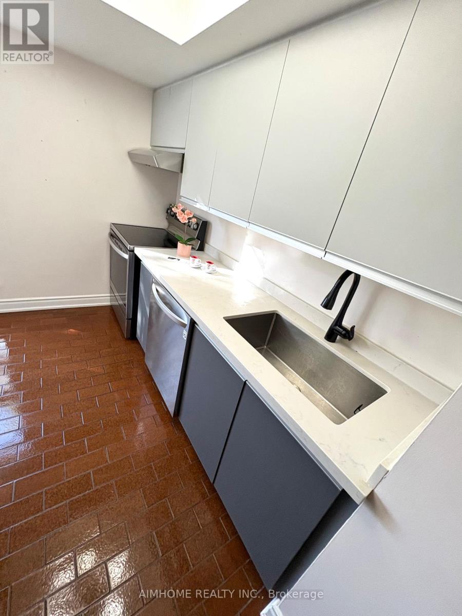 308 - 701 King Street W, Toronto, Ontario  M5V 2W7 - Photo 46 - C12548956