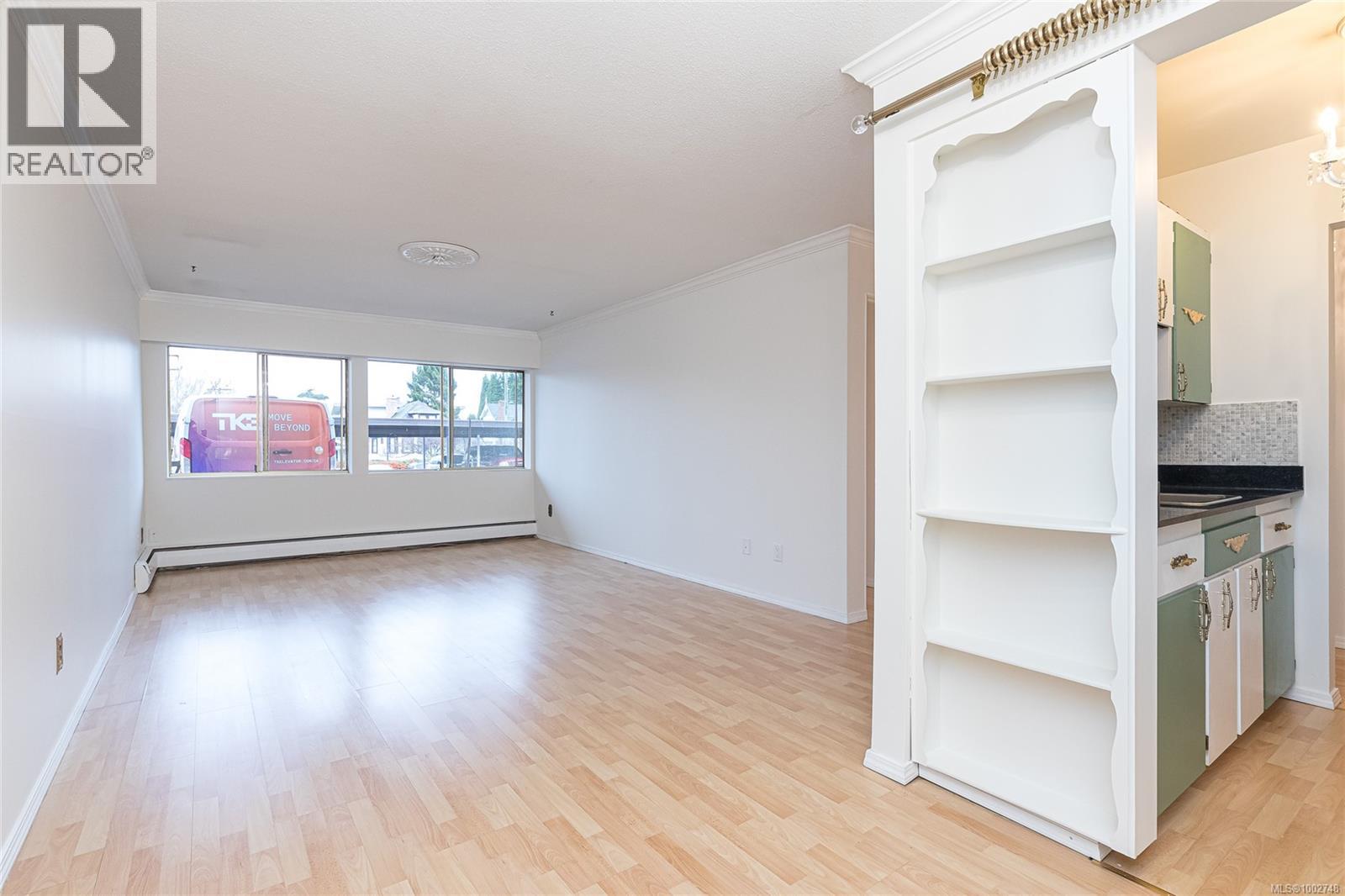 118 964 Heywood Ave, Victoria, British Columbia  V8V 2Y5 - Photo 11 - 1002748