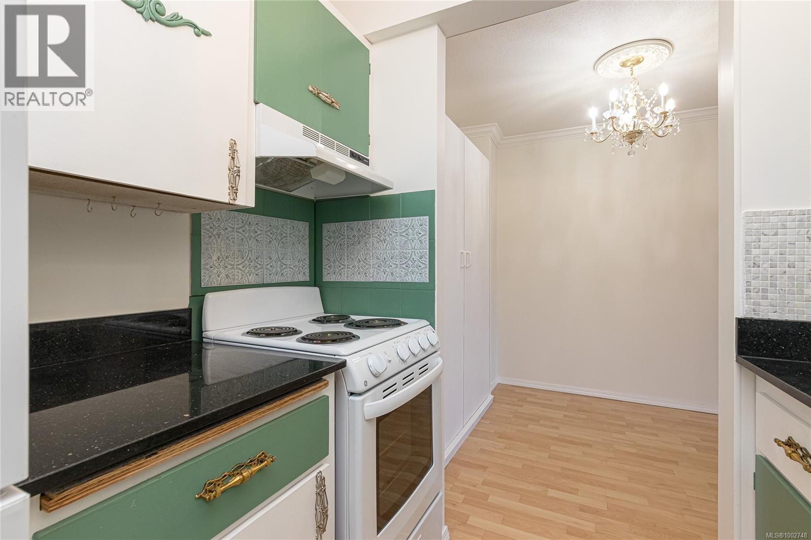 118 964 Heywood Ave, Victoria, British Columbia  V8V 2Y5 - Photo 7 - 1002748