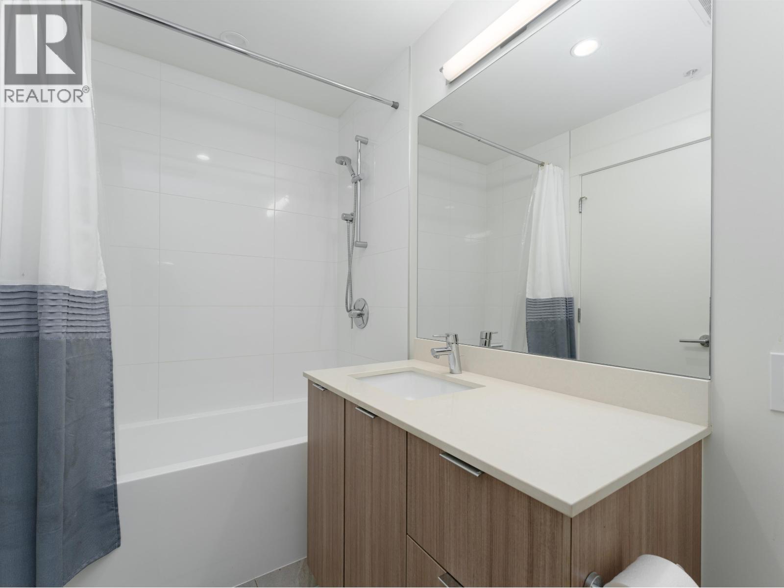 119 750 Dogwood Street, Coquitlam, British Columbia  V3J 0K6 - Photo 15 - R3070172