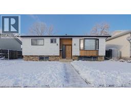 53 Collins Crescent SE Crestwood-Norwood