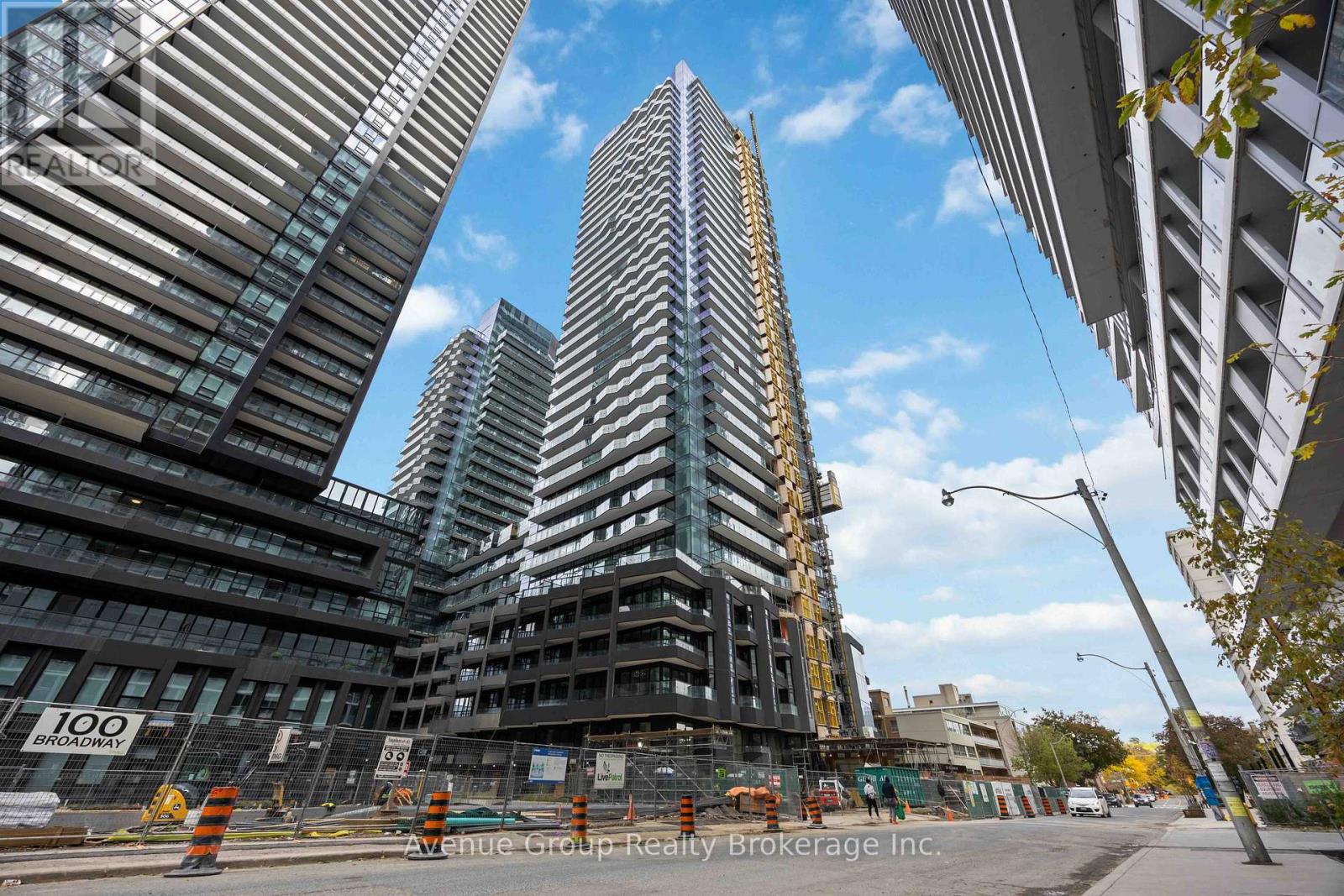 210 - 110 BROADWAY AVENUE, Toronto, Ontario