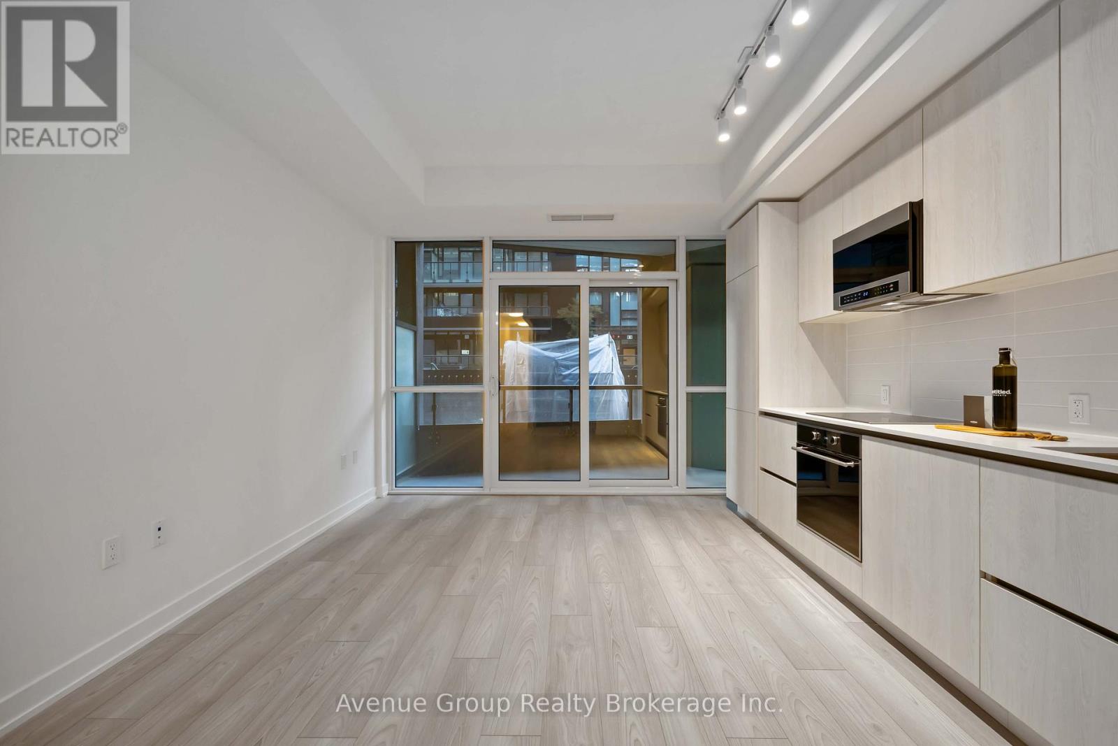 210 - 110 Broadway Avenue, Toronto, Ontario  M4P 1V7 - Photo 10 - C12577280