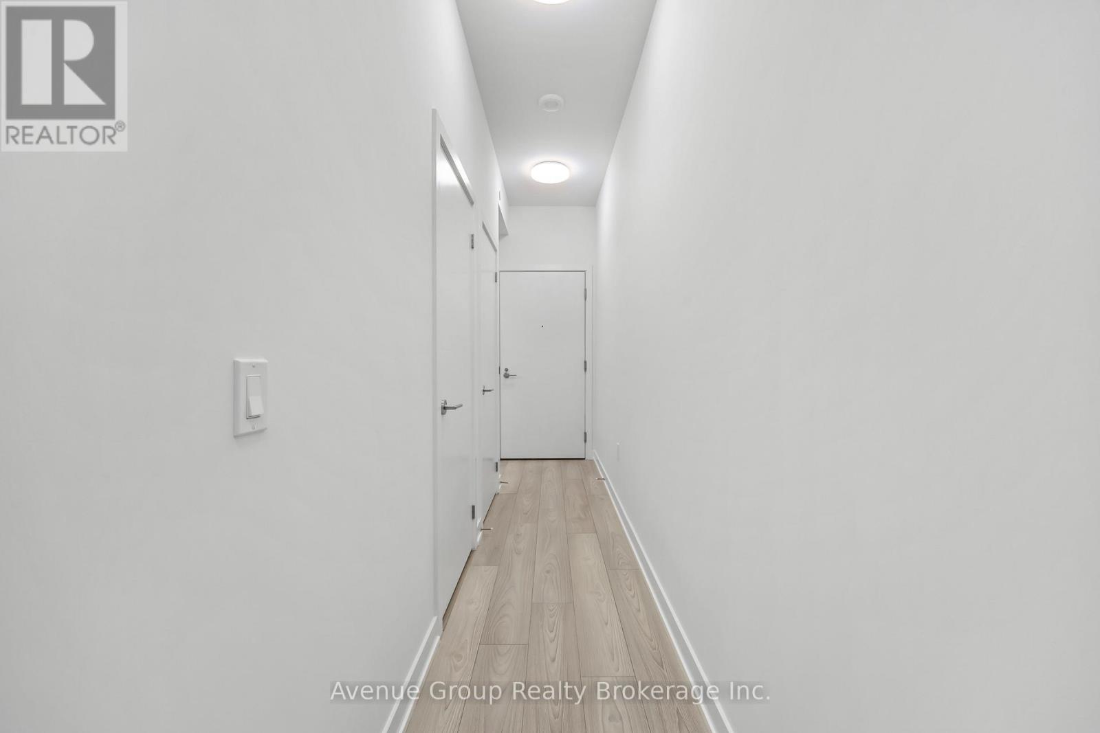 210 - 110 Broadway Avenue, Toronto, Ontario  M4P 1V7 - Photo 4 - C12577280