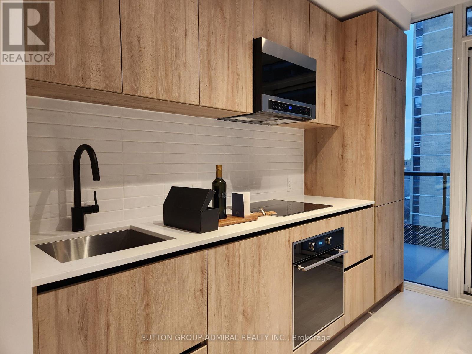 618s - 127 Broadway Avenue, Toronto, Ontario  M4P 1V4 - Photo 3 - C12577318