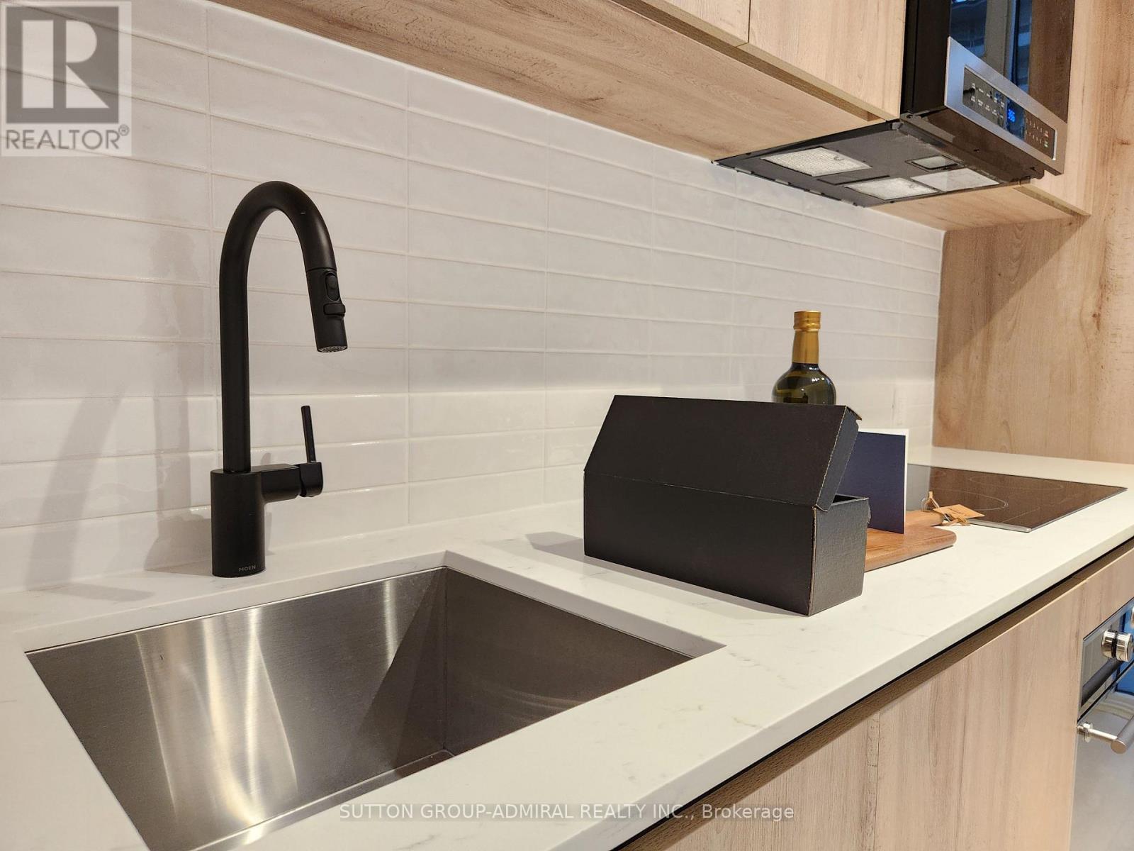 618s - 127 Broadway Avenue, Toronto, Ontario  M4P 1V4 - Photo 5 - C12577318