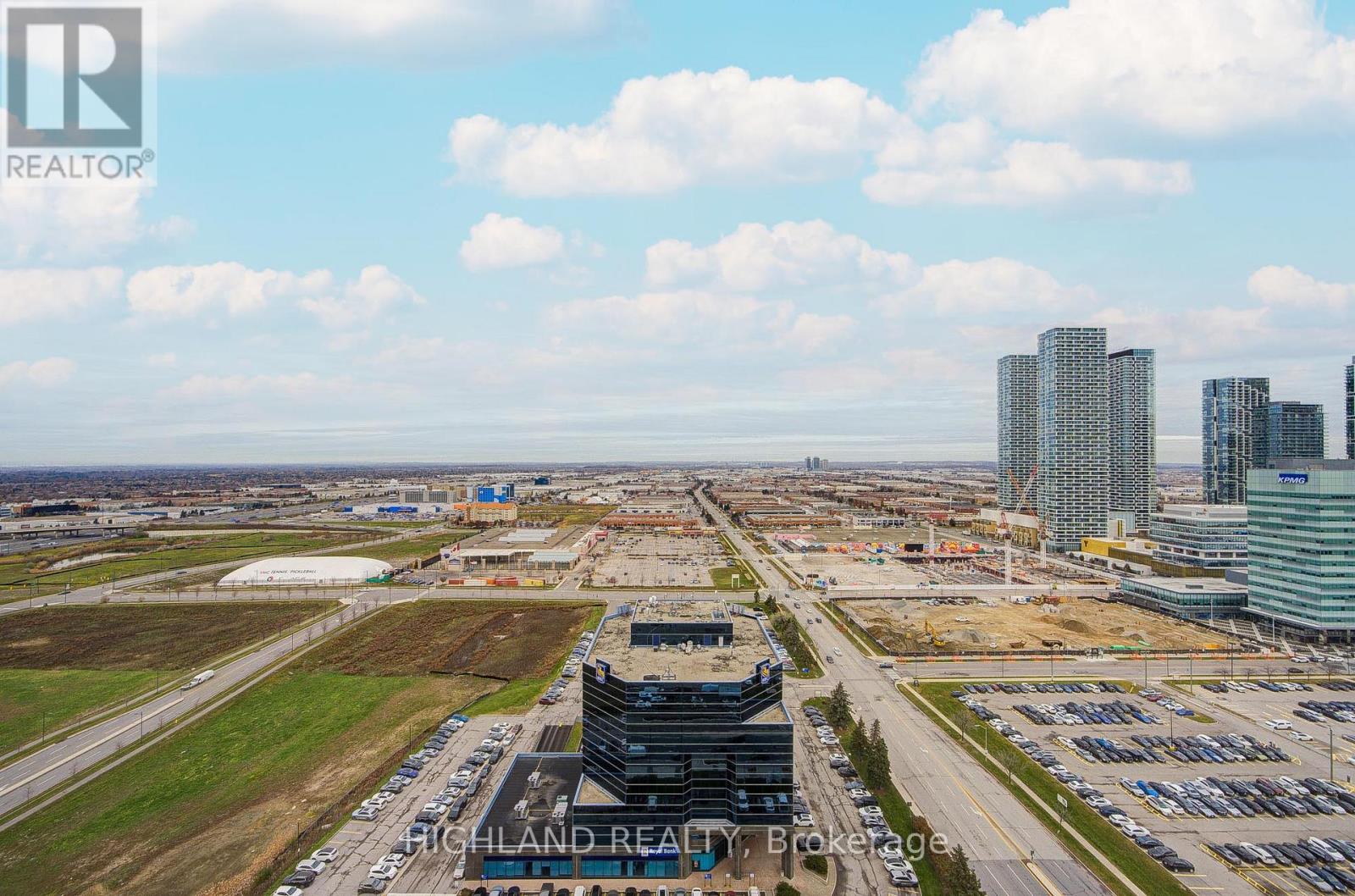 2705 - 8 Interchange Way, Vaughan, Ontario  L4K 0R2 - Photo 18 - N12573994