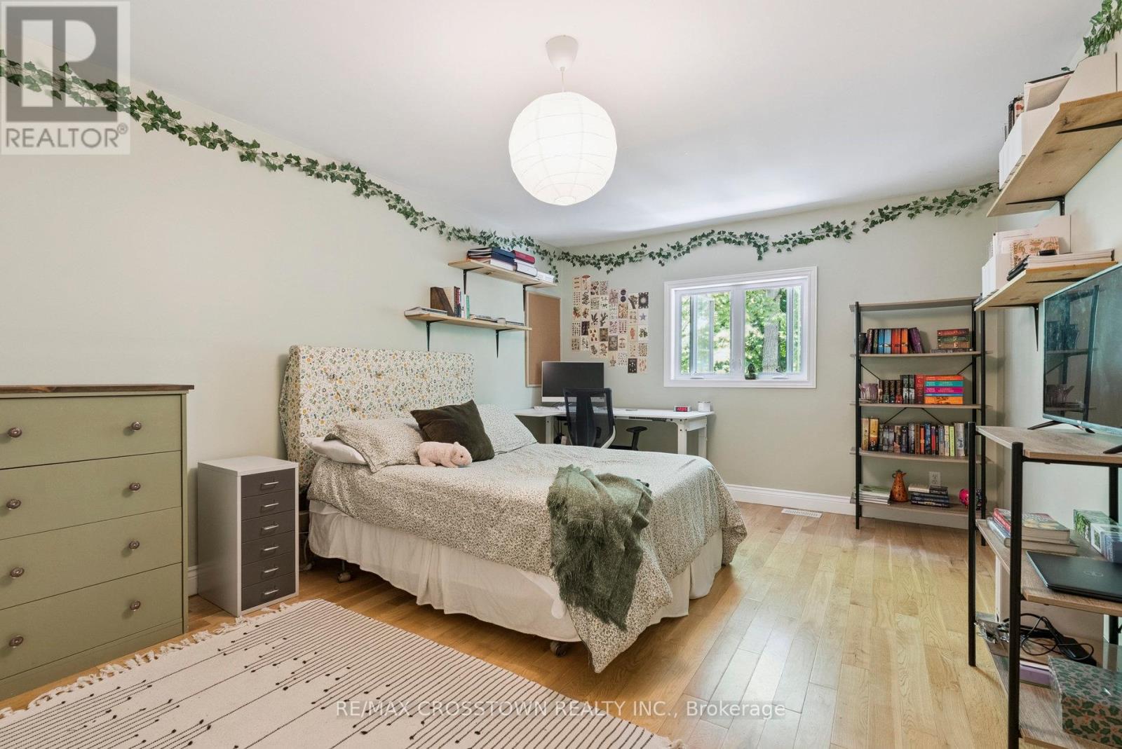 19 Gillespie Trail S, Essa, Ontario  L3W 0V1 - Photo 27 - N12577288