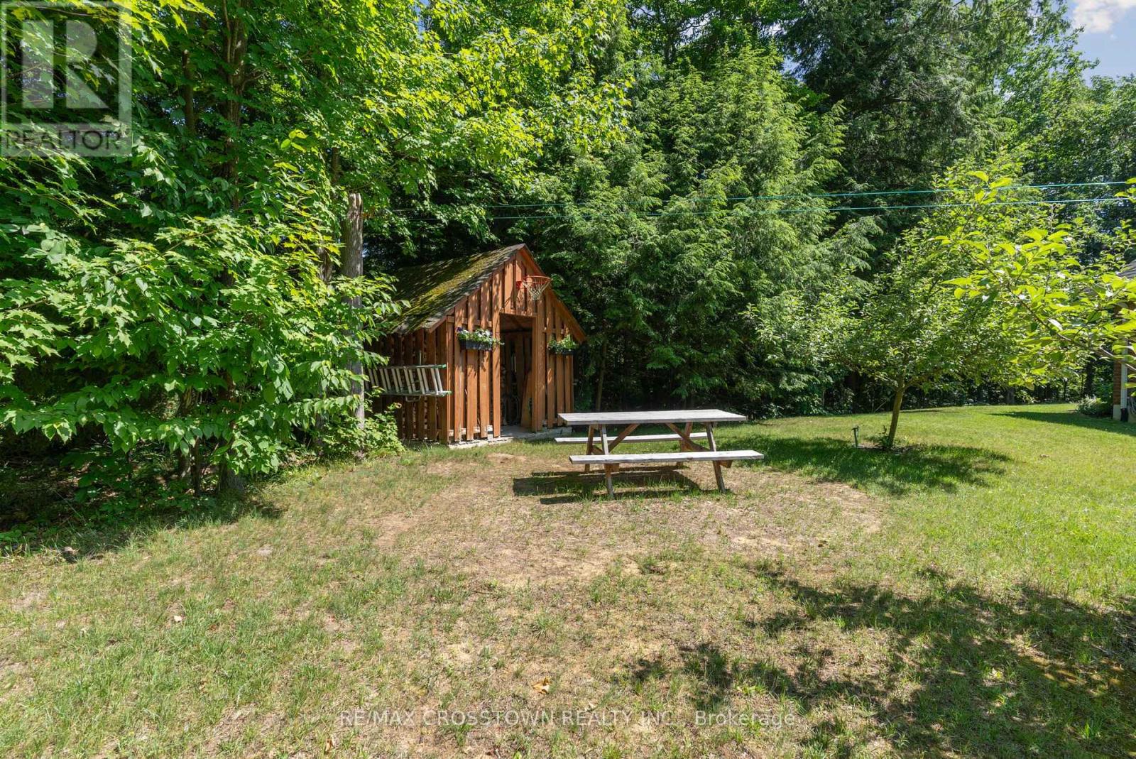 19 Gillespie Trail S, Essa, Ontario  L3W 0V1 - Photo 6 - N12577288