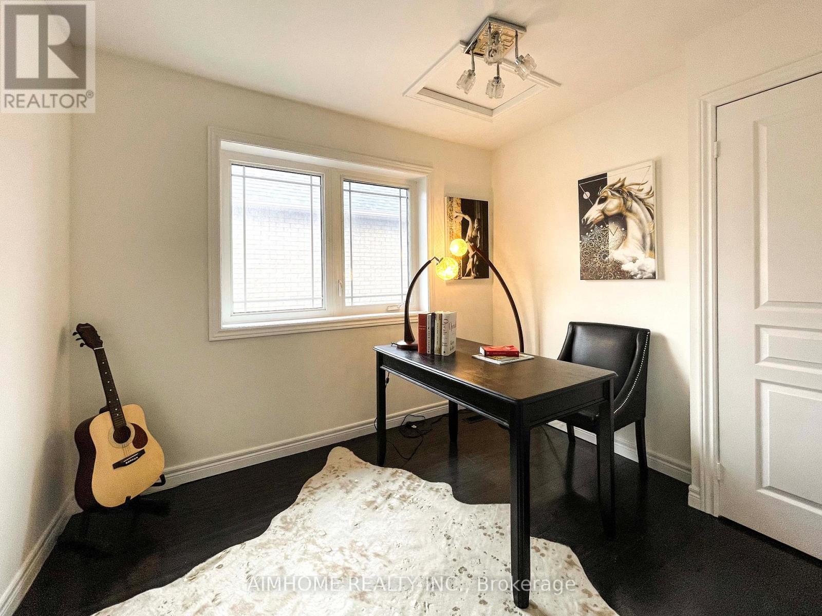 101 Grand Oak Drive E, Richmond Hill, Ontario  L4E 4A1 - Photo 26 - N12577292