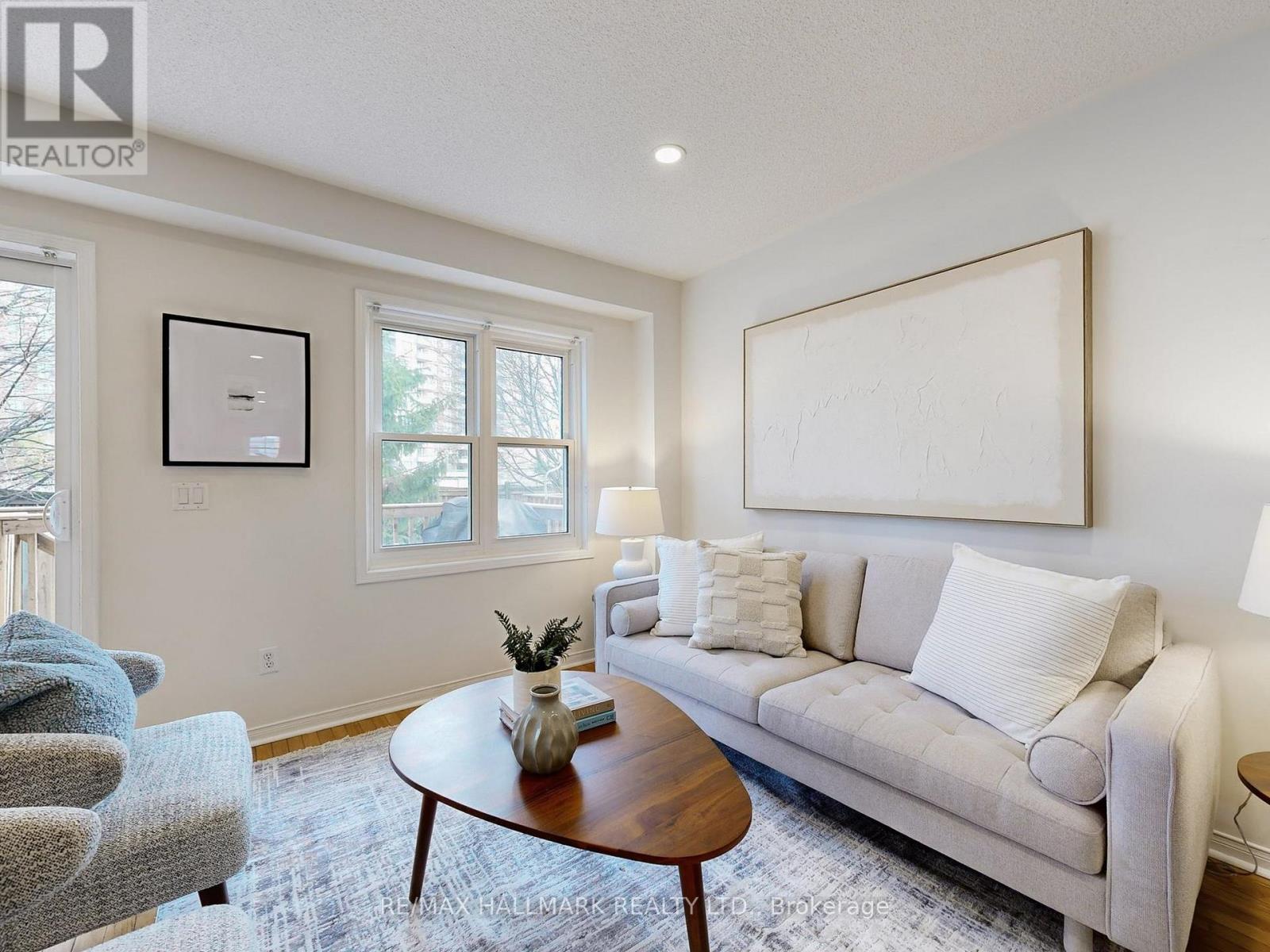 20b - 51 Northern Heights Drive, Richmond Hill, Ontario L4B 4C9 - Photo 6 - N12577308