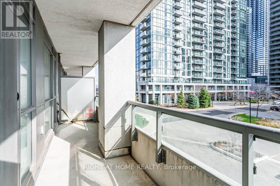 210 - 349 Rathburn Road W, Mississauga, Ontario  L5B 0C8 - Photo 22 - W12577296