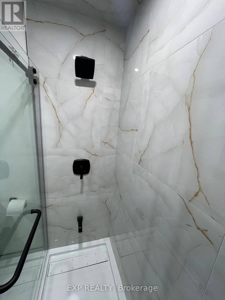 154 Bristol Road E, Mississauga, Ontario  L4Z 3V3 - Photo 13 - W12577320