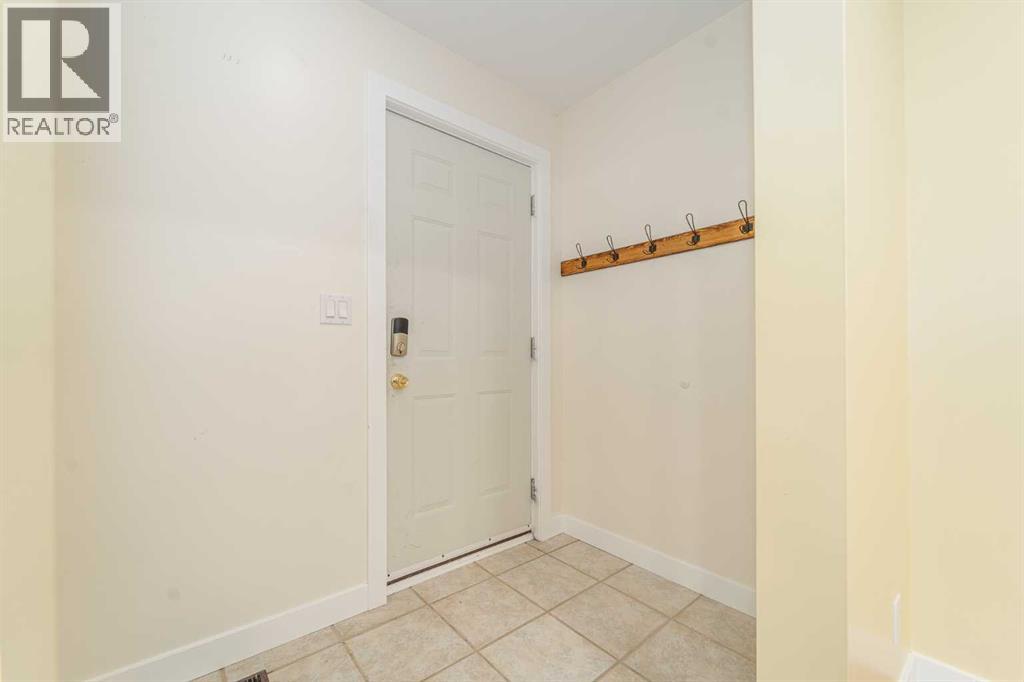 5202 44 Avenue, Taber, Alberta  T1G 1B5 - Photo 3 - A2259144