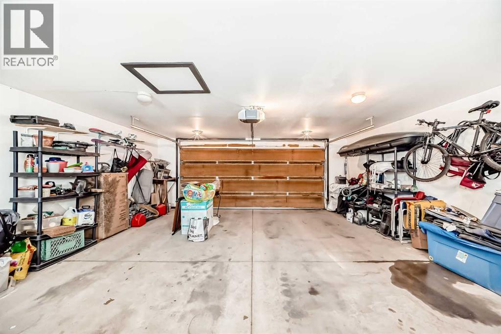 203 Hidden Spring Green Nw, Calgary, Alberta  T3A 5N4 - Photo 43 - A2272070