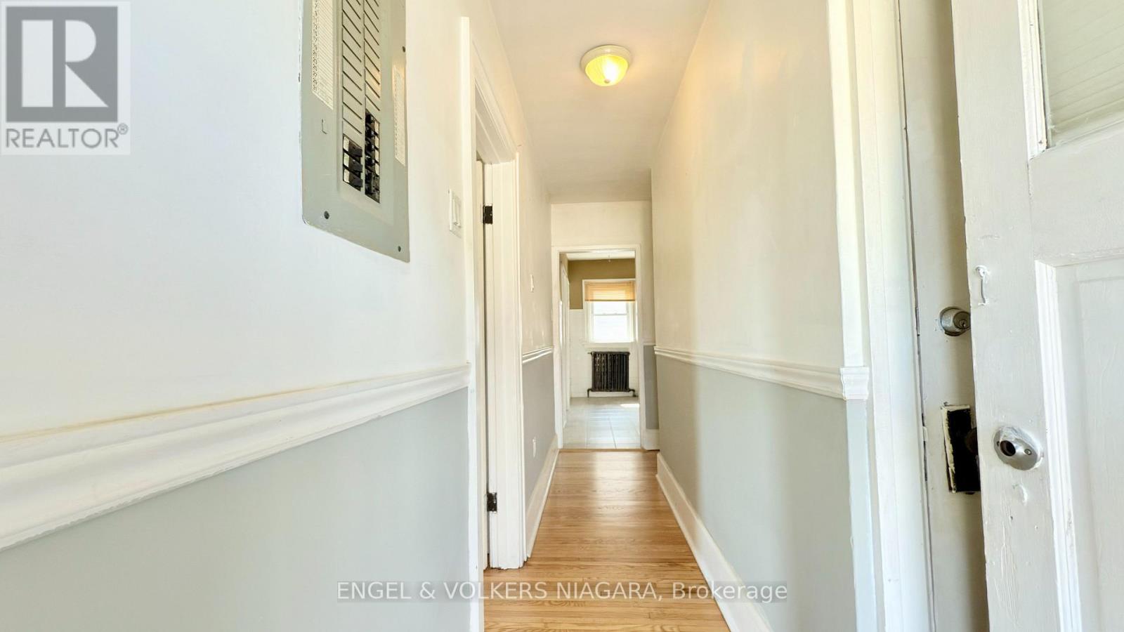 5038 Huron Street, Niagara Falls, Ontario  L2E 2J7 - Photo 13 - X12530246