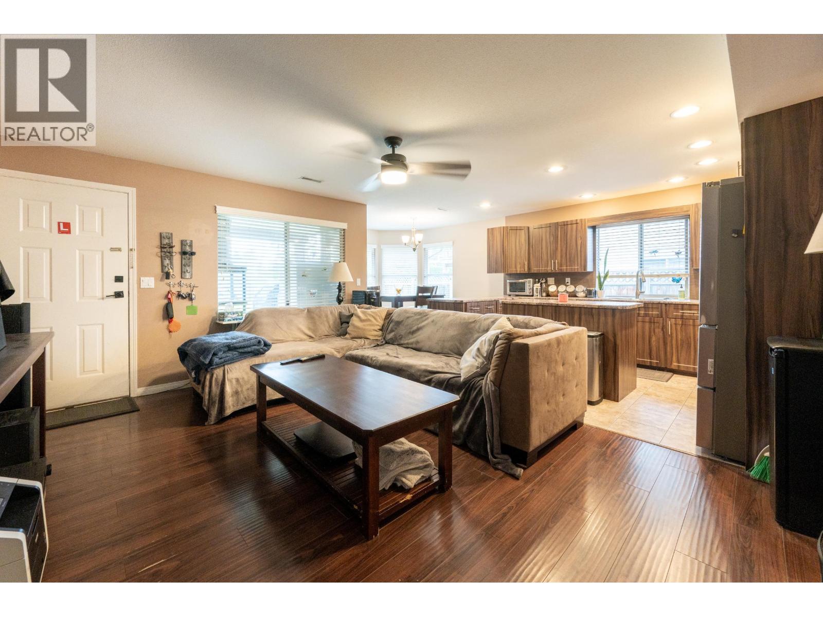 102 Viscount Place, New Westminster, British Columbia  V3M 6L4 - Photo 16 - R3070224