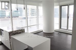 1904 - 1 Bloor Street E, Toronto, Ontario  M4W 1A9 - Photo 3 - C12577326