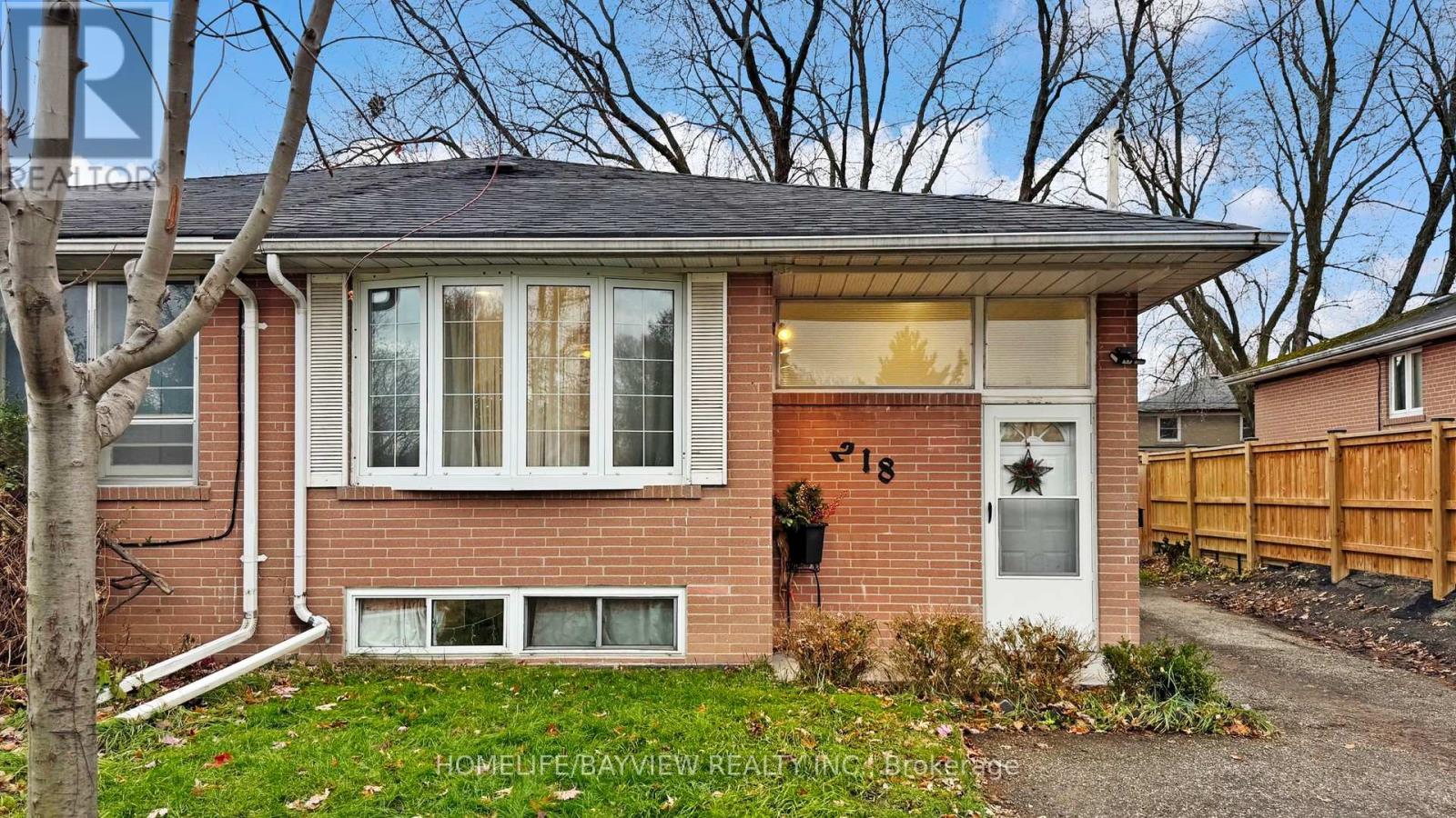 MAIN FLOOR - 218 CHERRYWOOD DRIVE, Newmarket, Ontario