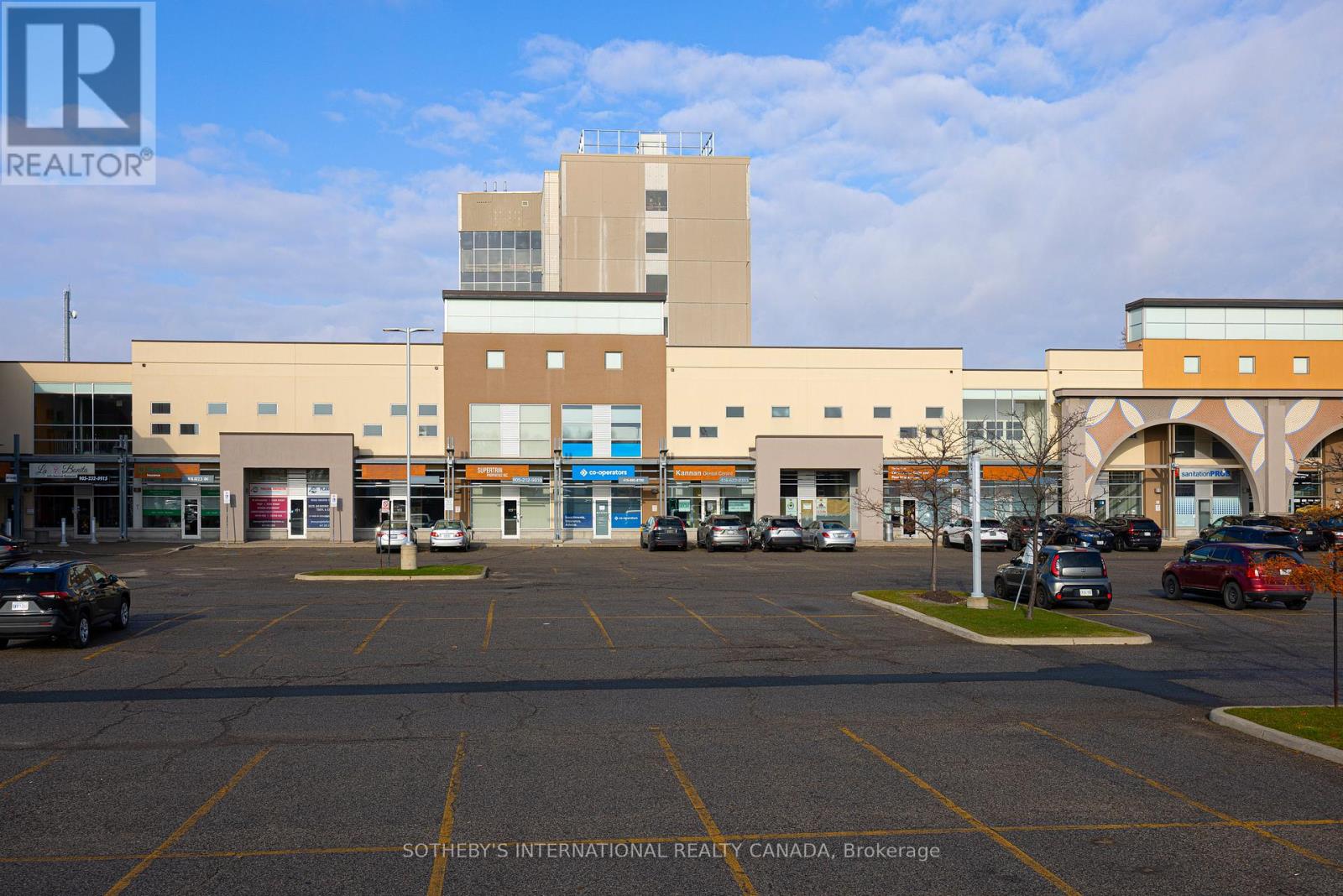 114 - 1065 Canadian Place, Mississauga, Ontario  L4W 0C2 - Photo 1 - W12577324