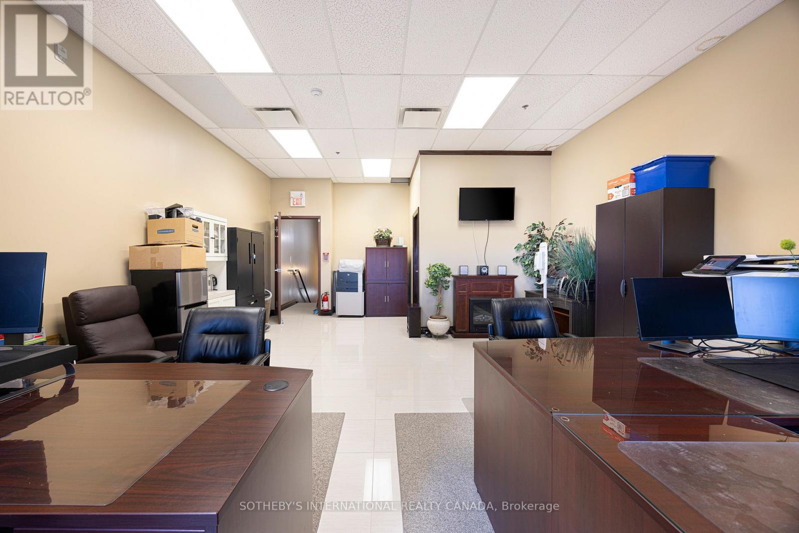 114 - 1065 Canadian Place, Mississauga, Ontario  L4W 0C2 - Photo 13 - W12577324