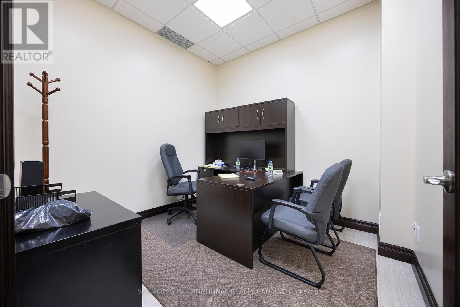 114 - 1065 Canadian Place, Mississauga, Ontario  L4W 0C2 - Photo 16 - W12577324