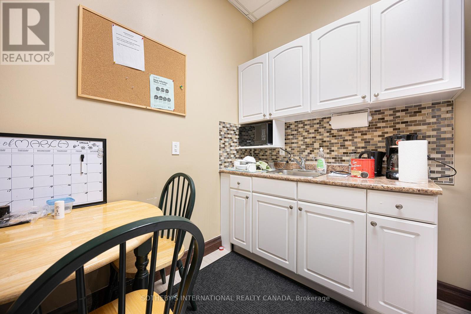 114 - 1065 Canadian Place, Mississauga, Ontario  L4W 0C2 - Photo 19 - W12577324