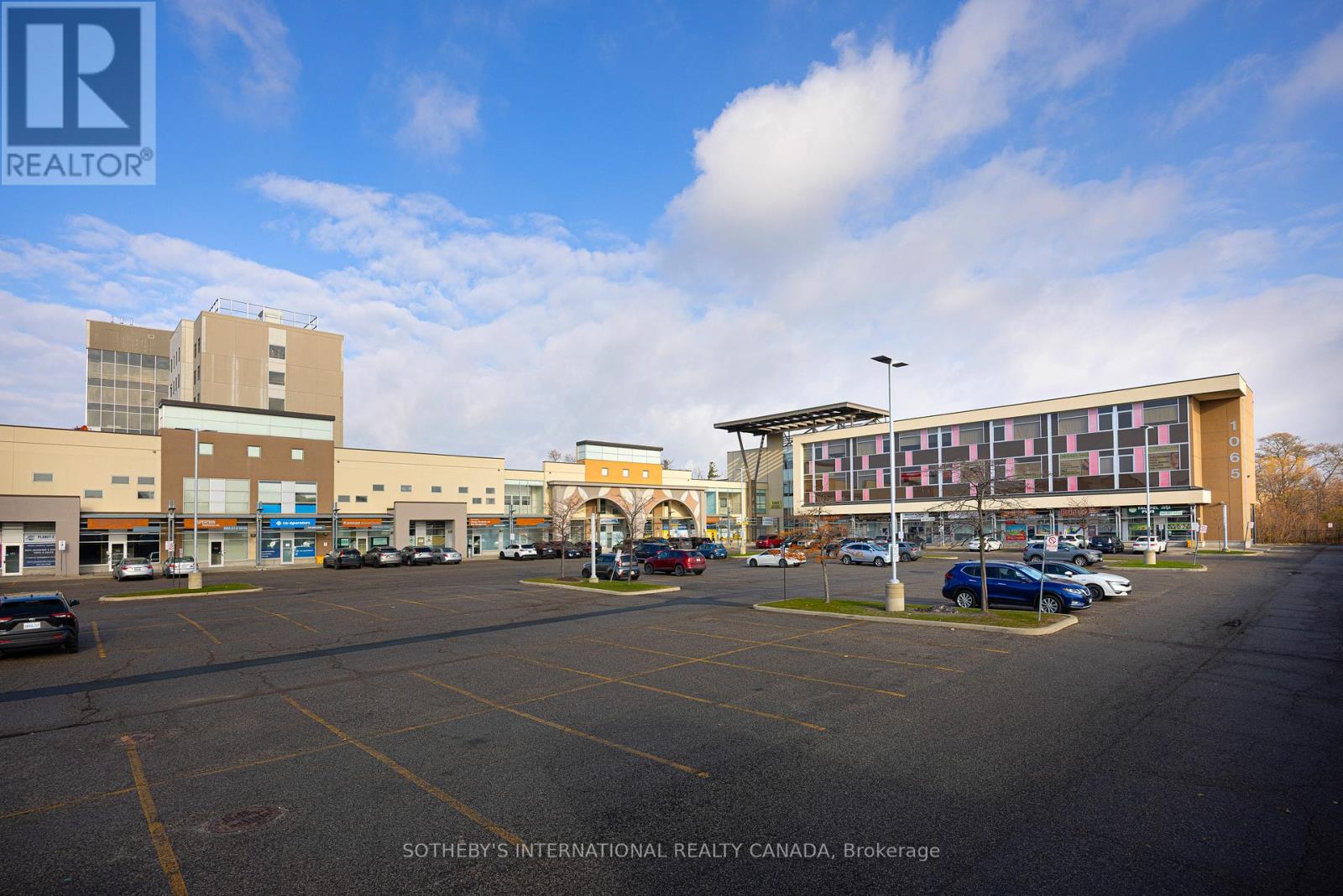 114 - 1065 Canadian Place, Mississauga, Ontario  L4W 0C2 - Photo 4 - W12577324