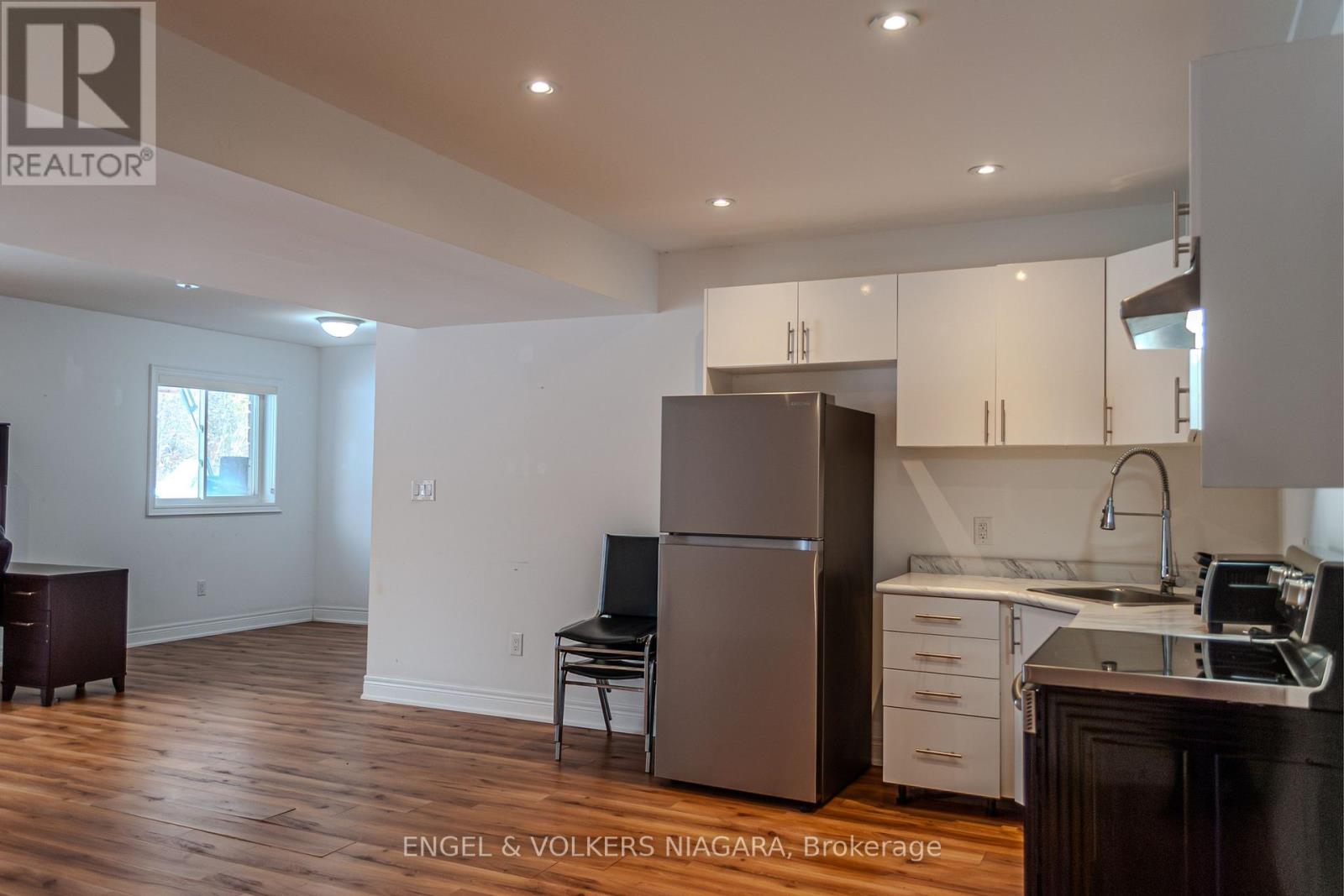 Lower/basement - 7171 Lionshead Avenue E, Niagara Falls, Ontario L2G 0A6 - Photo 5 - X12577334