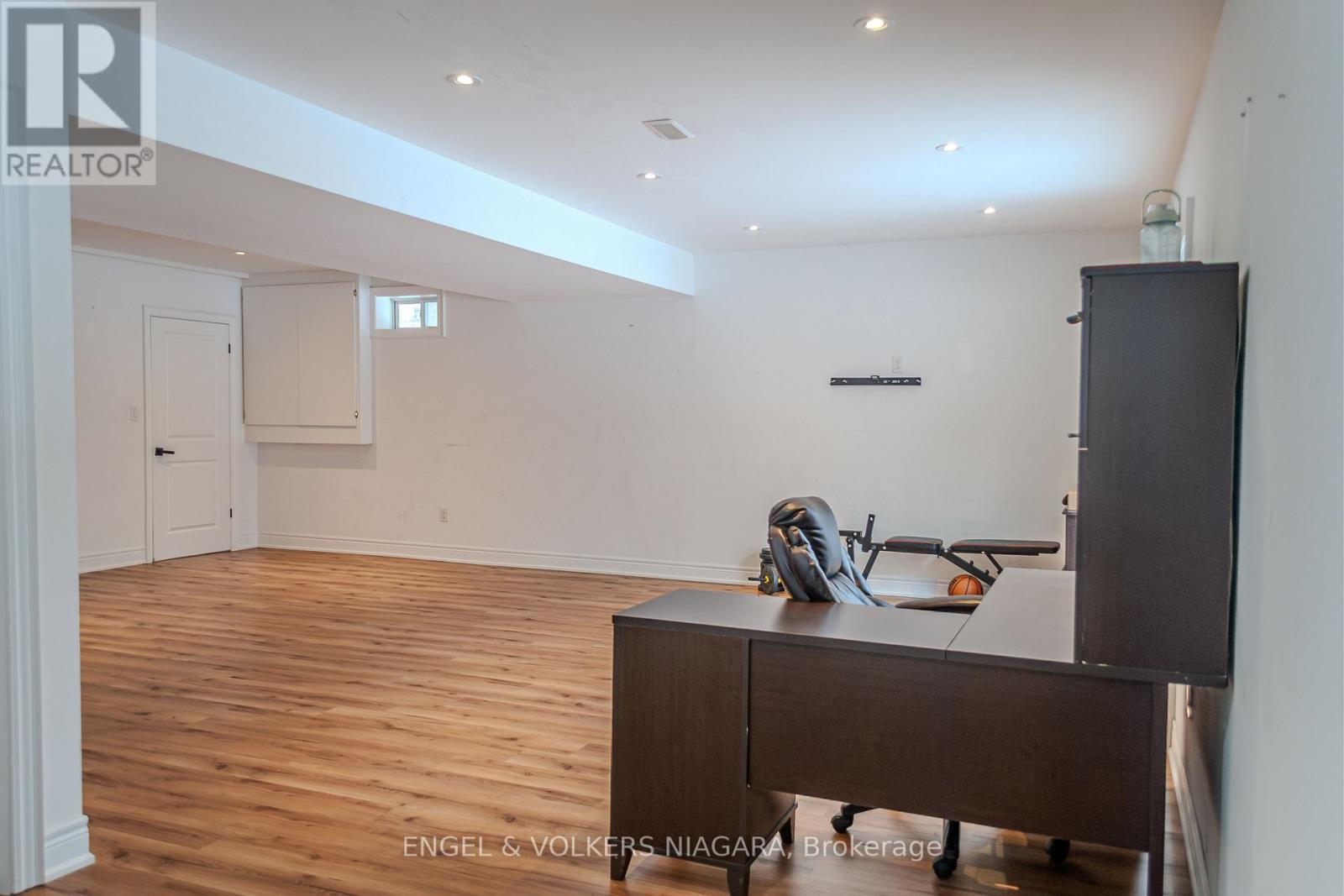 Lower/basement - 7171 Lionshead Avenue E, Niagara Falls, Ontario L2G 0A6 - Photo 8 - X12577334